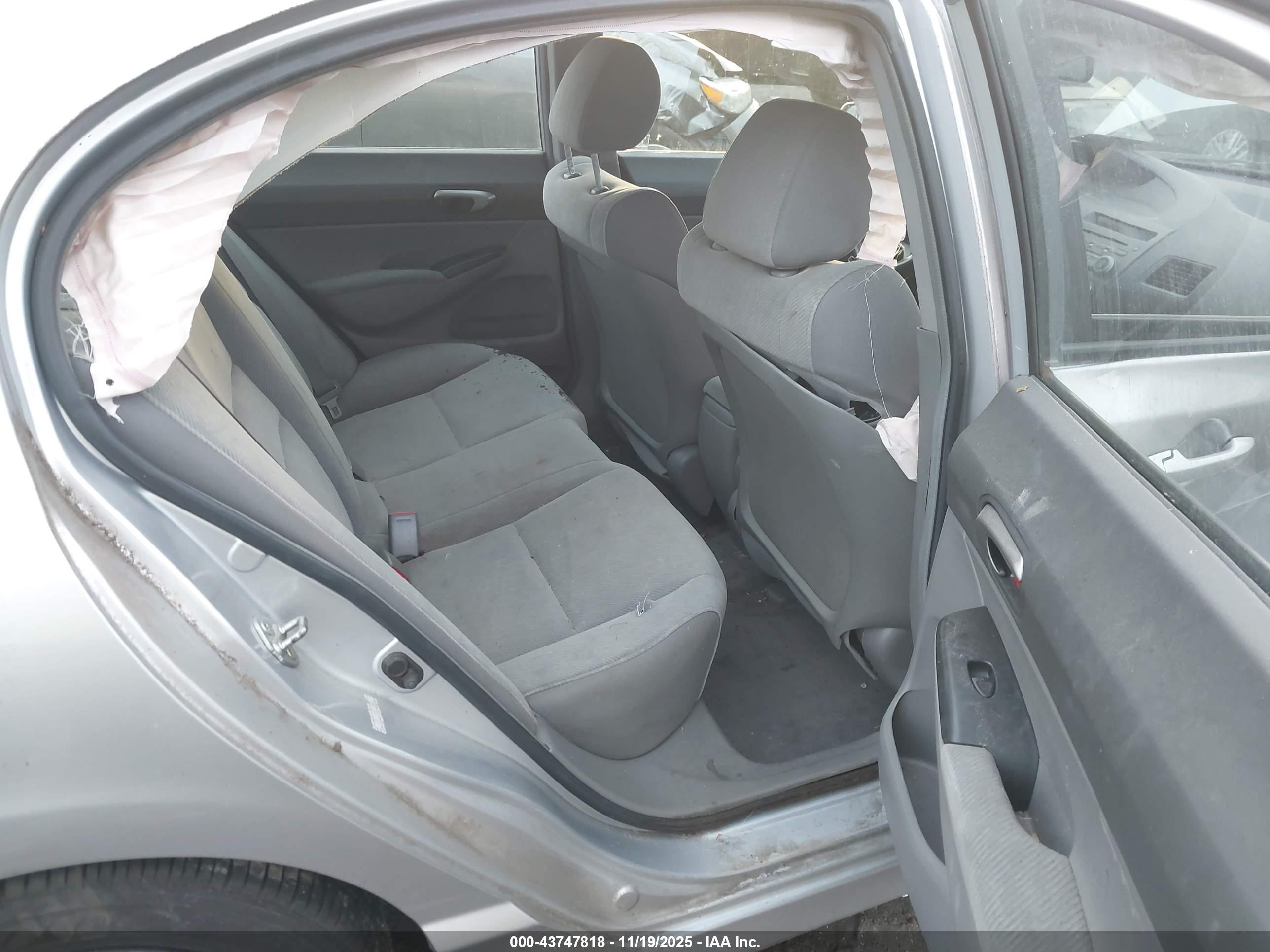 HONDA CIVIC image 8