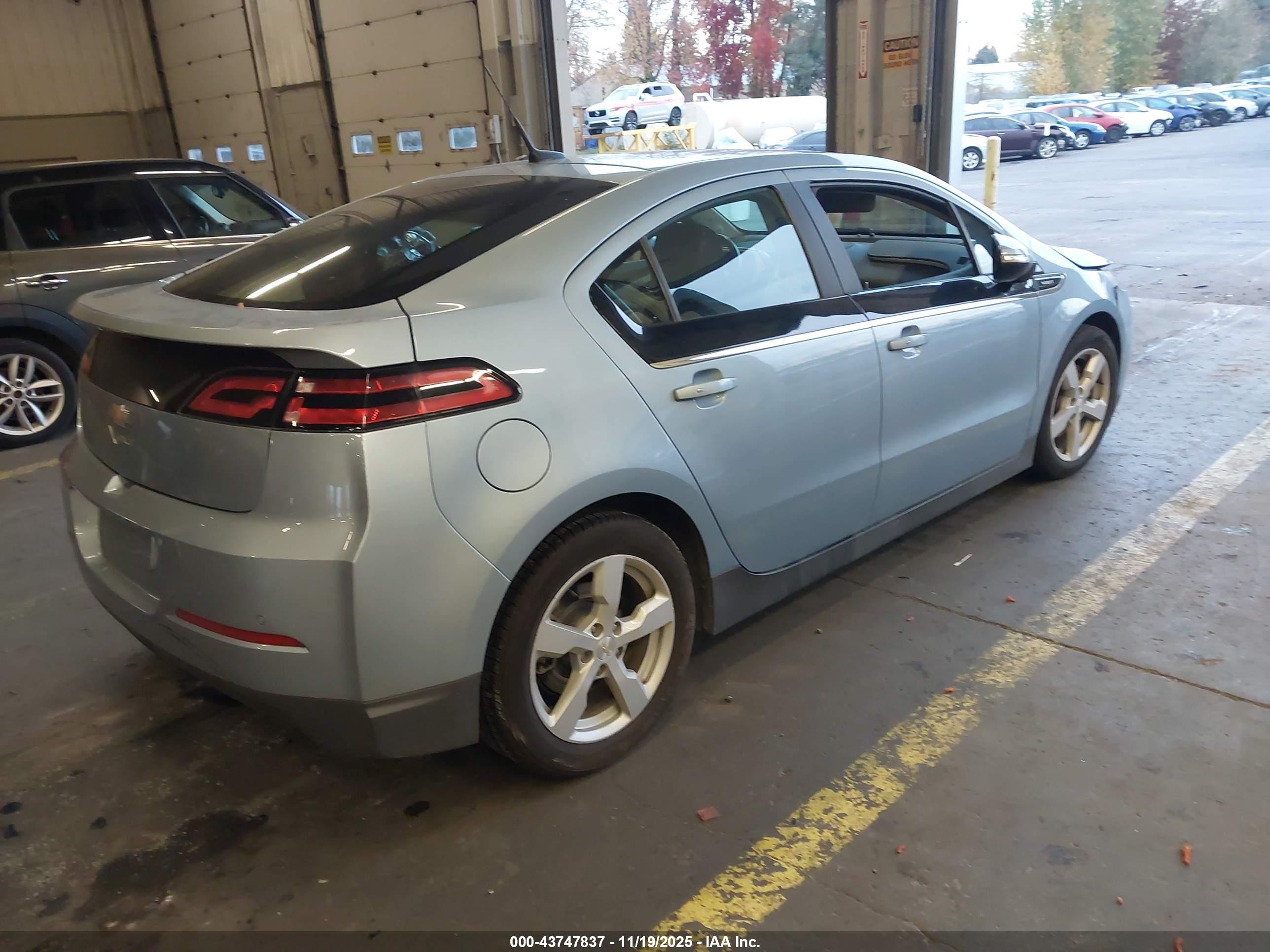 CHEVROLET VOLT image 4