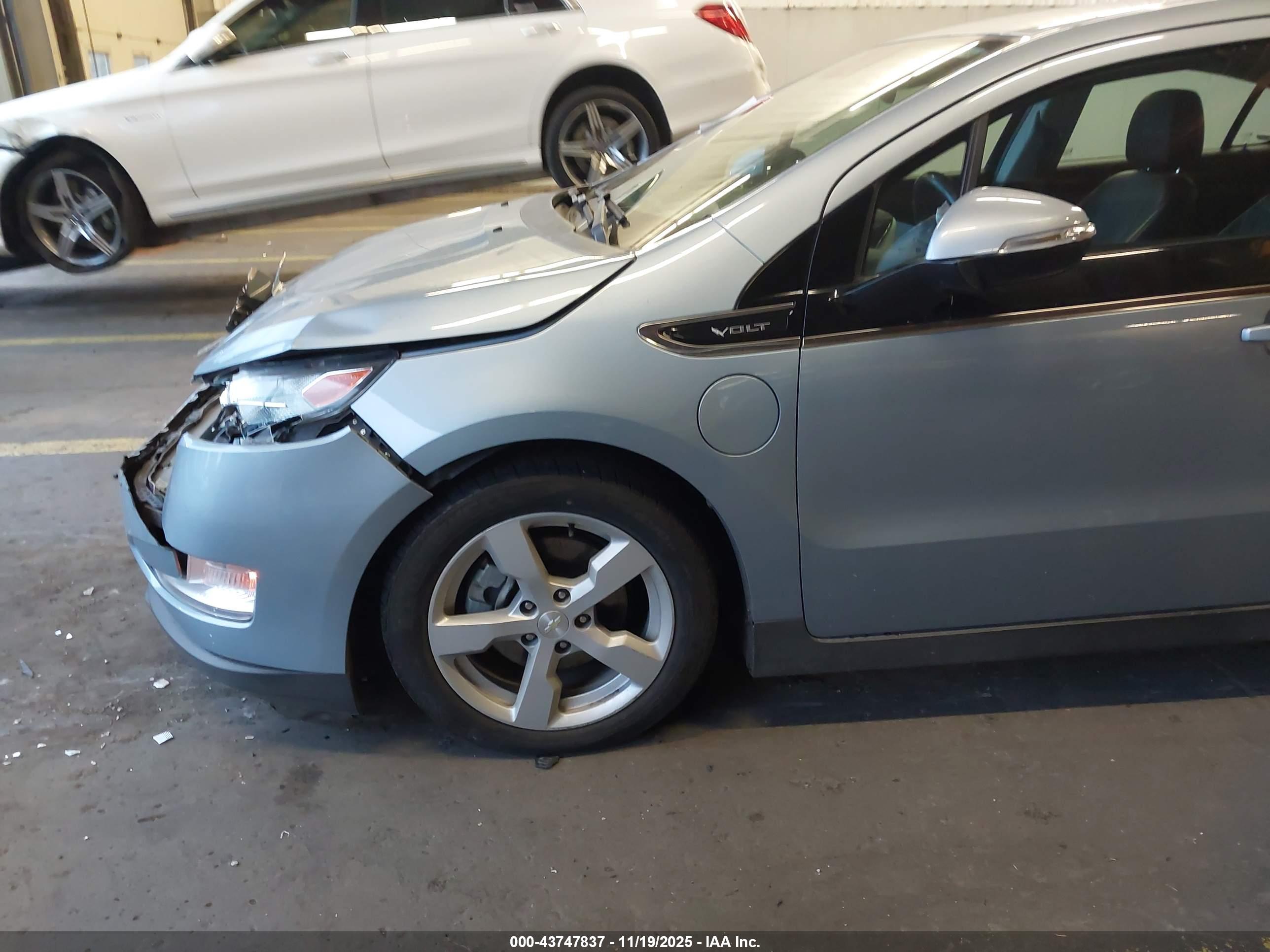 CHEVROLET VOLT image 6