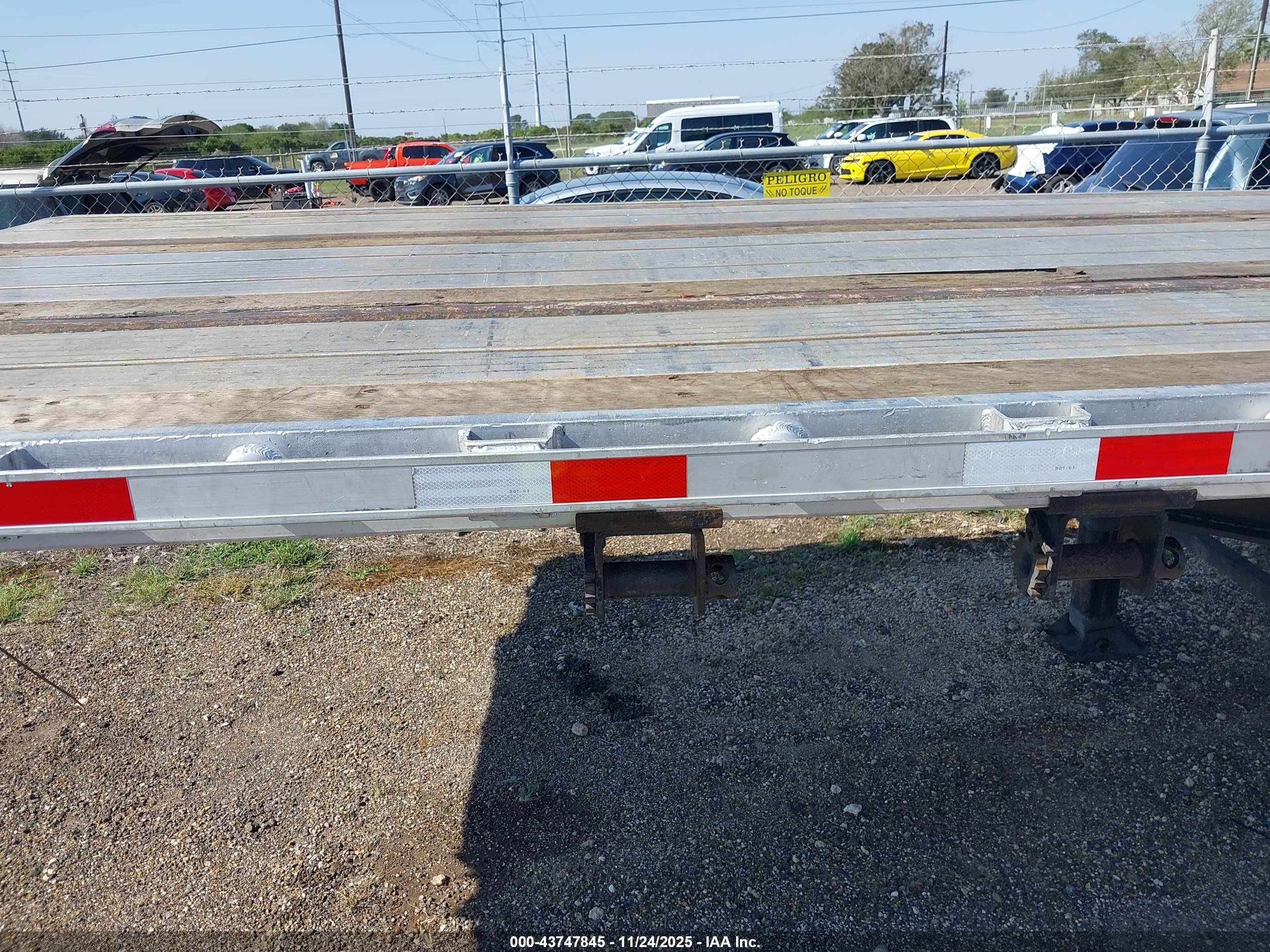 UTILITY TRAILER image 5