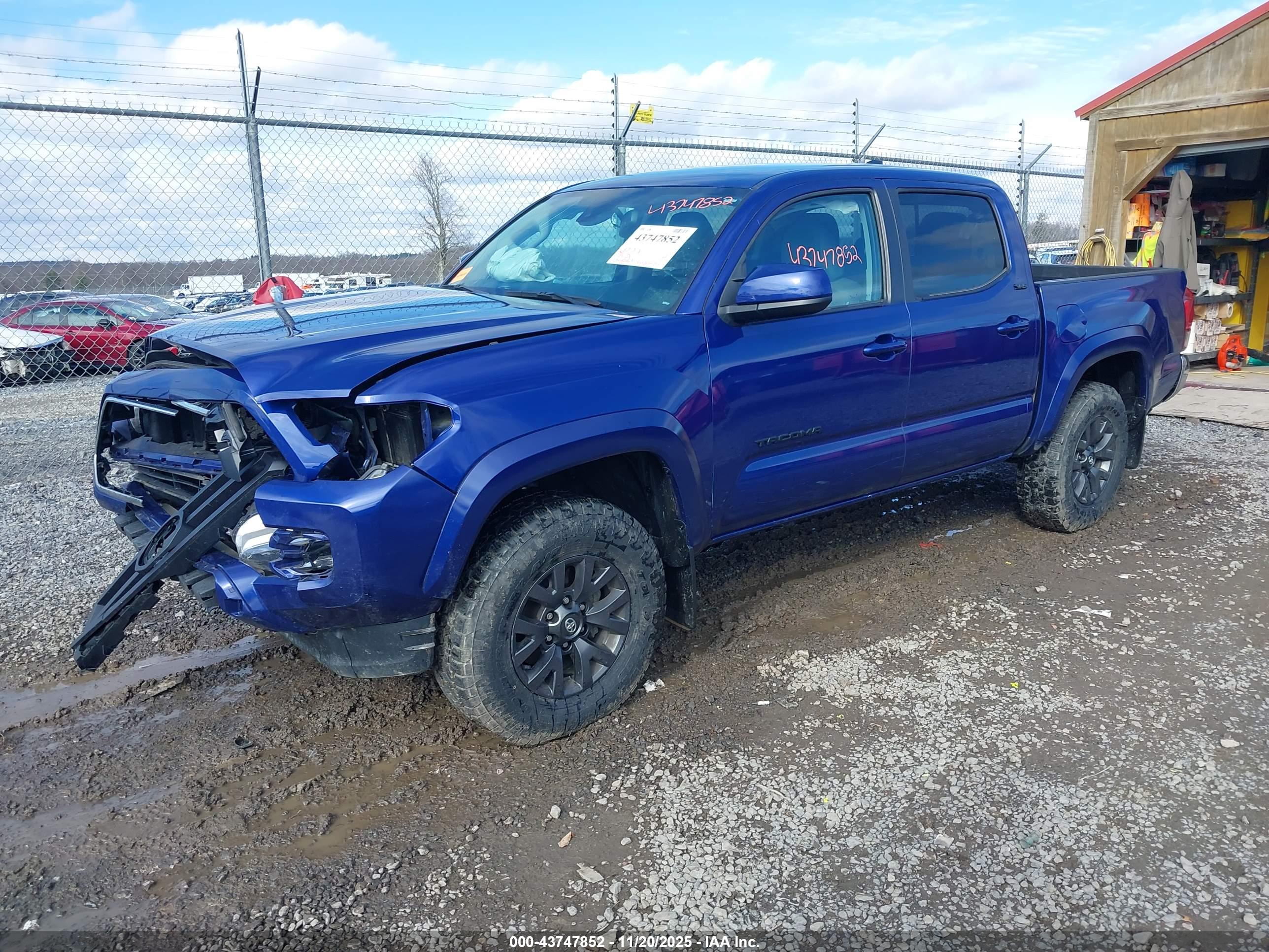 TOYOTA TACOMA image 2
