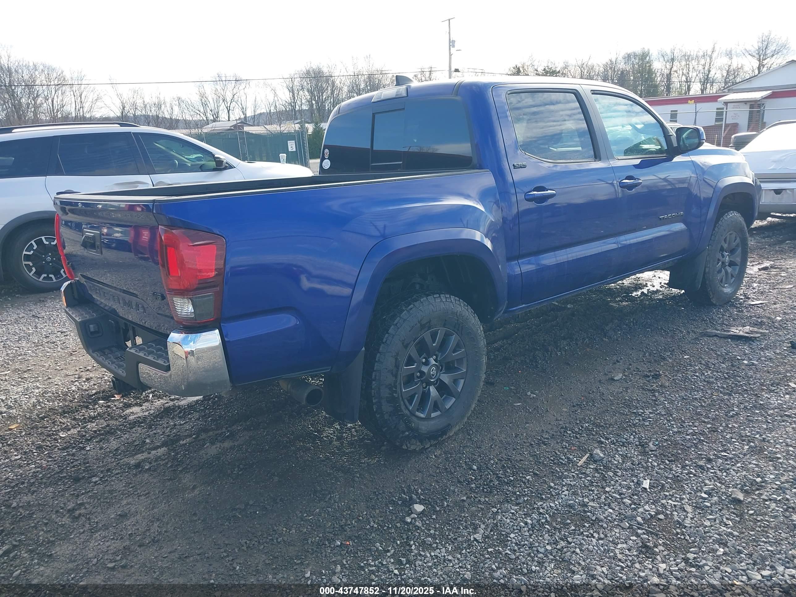 TOYOTA TACOMA image 4
