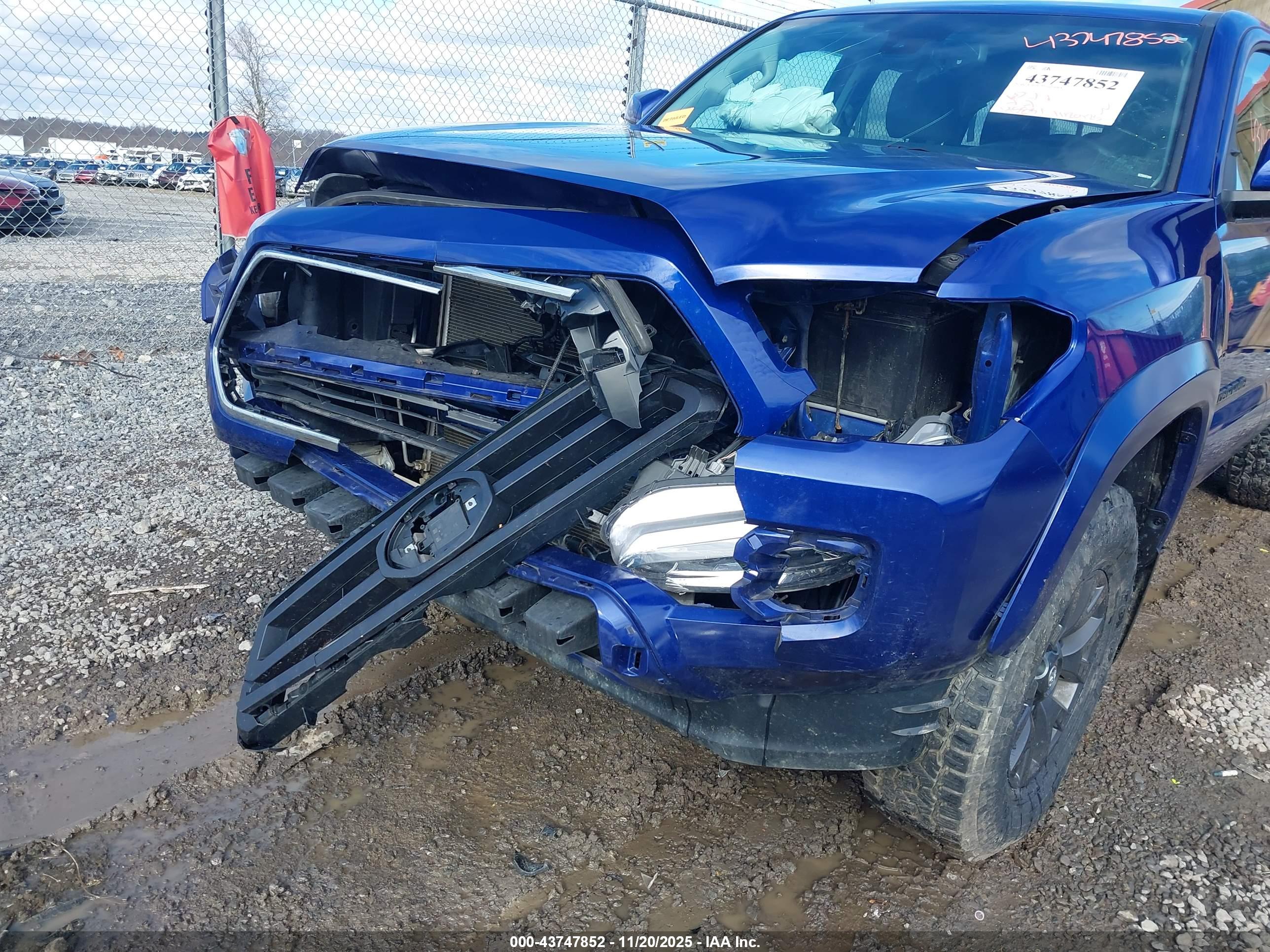 TOYOTA TACOMA image 6