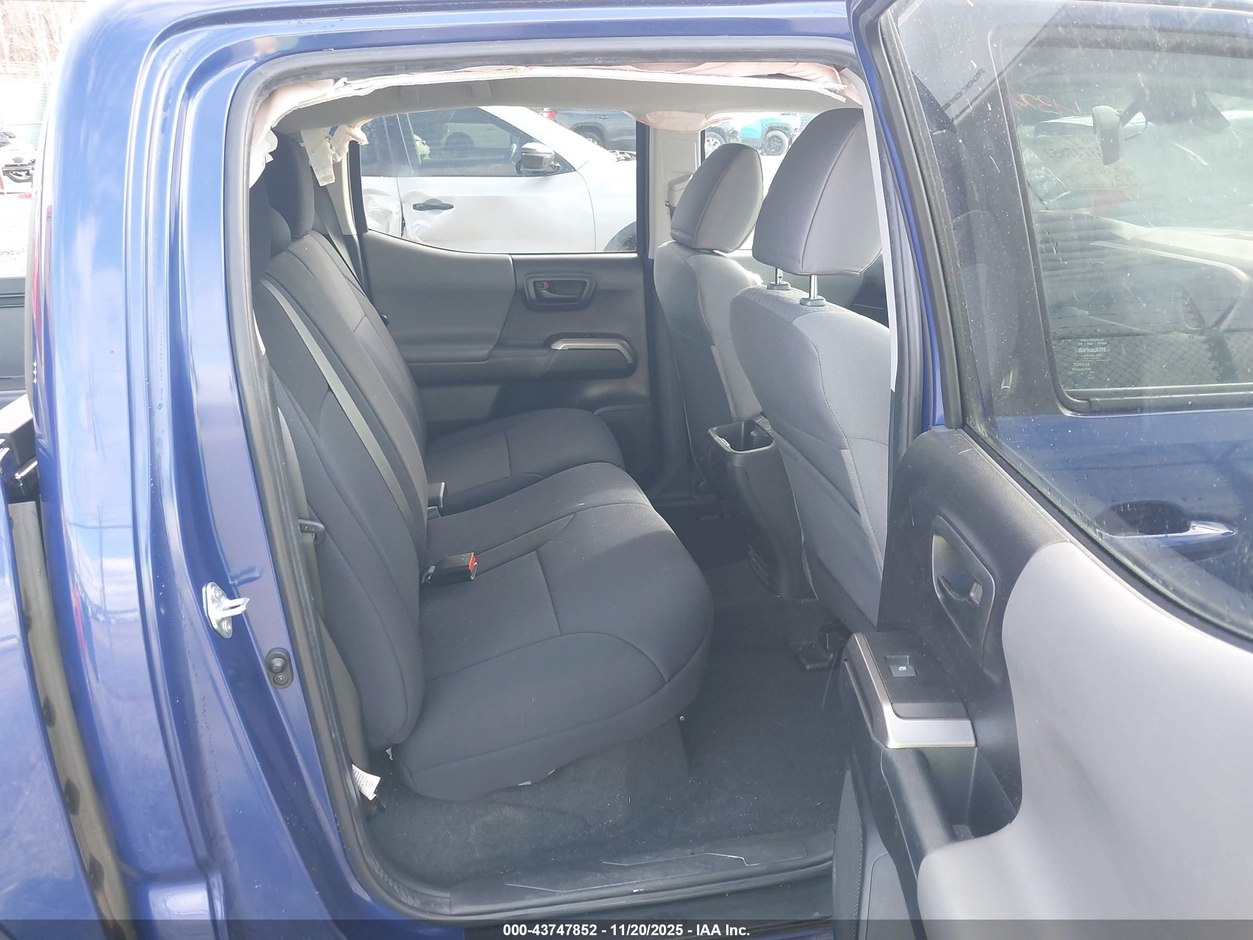 TOYOTA TACOMA image 8