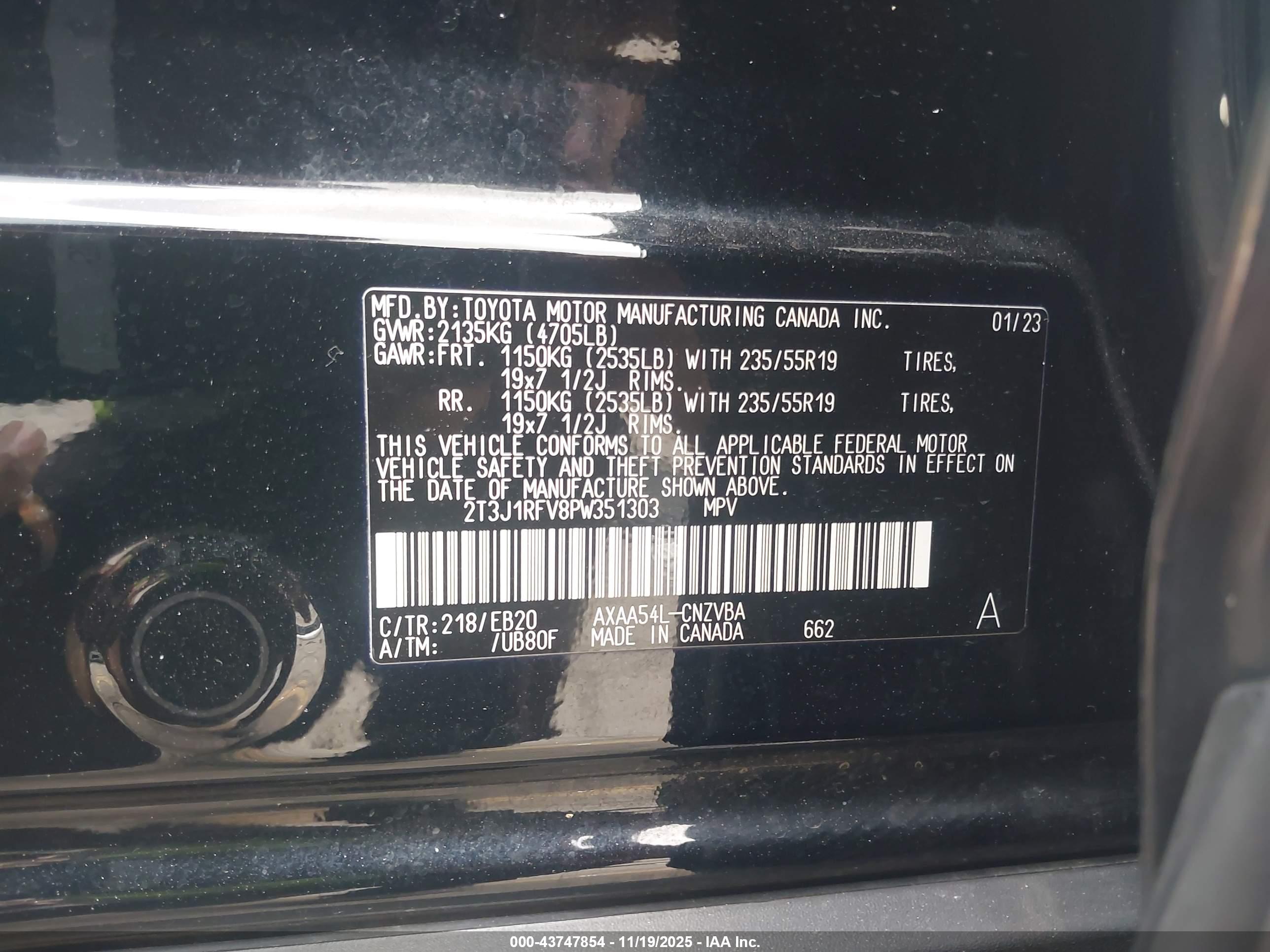 TOYOTA RAV4 image 9