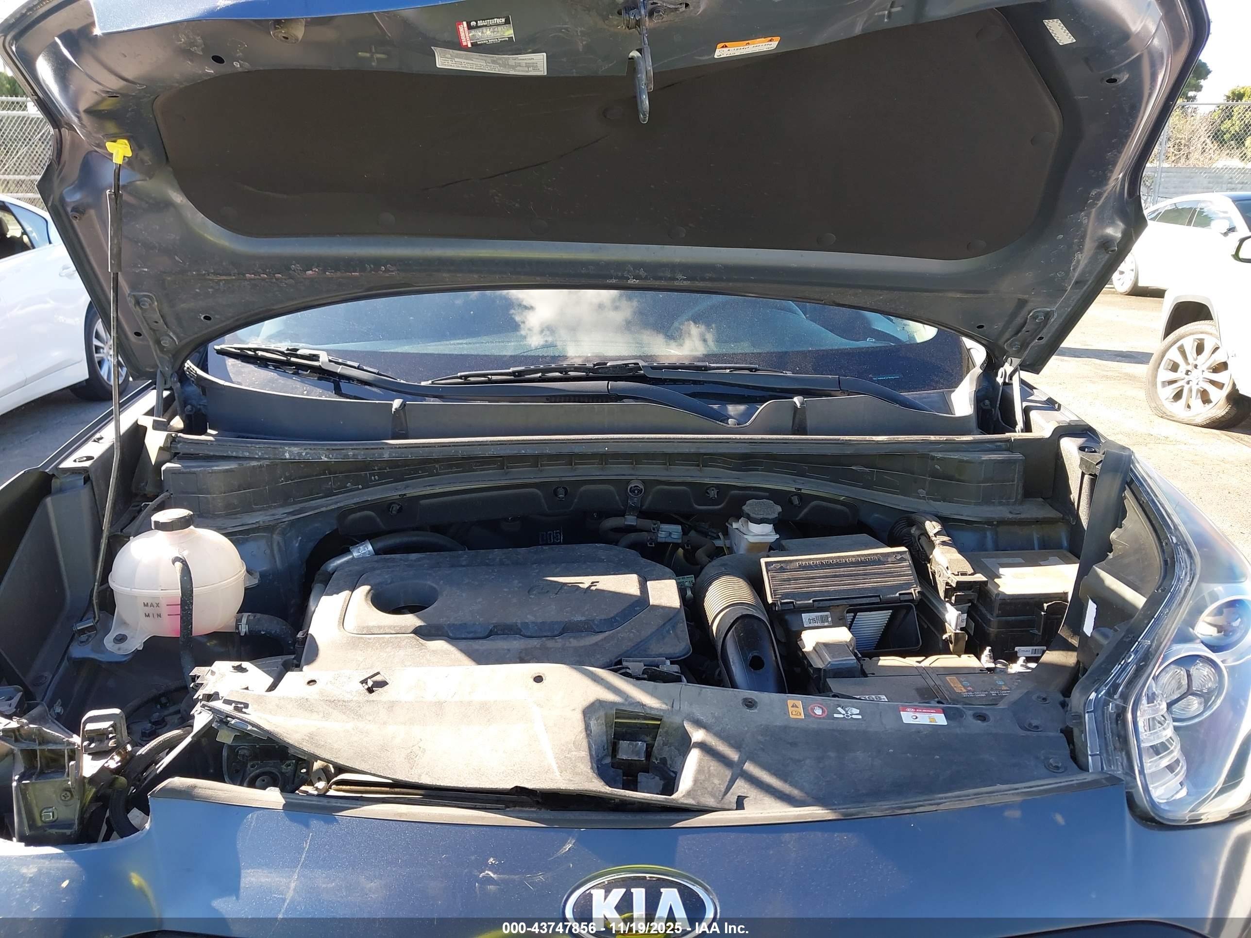 KIA SPORTAGE image 10