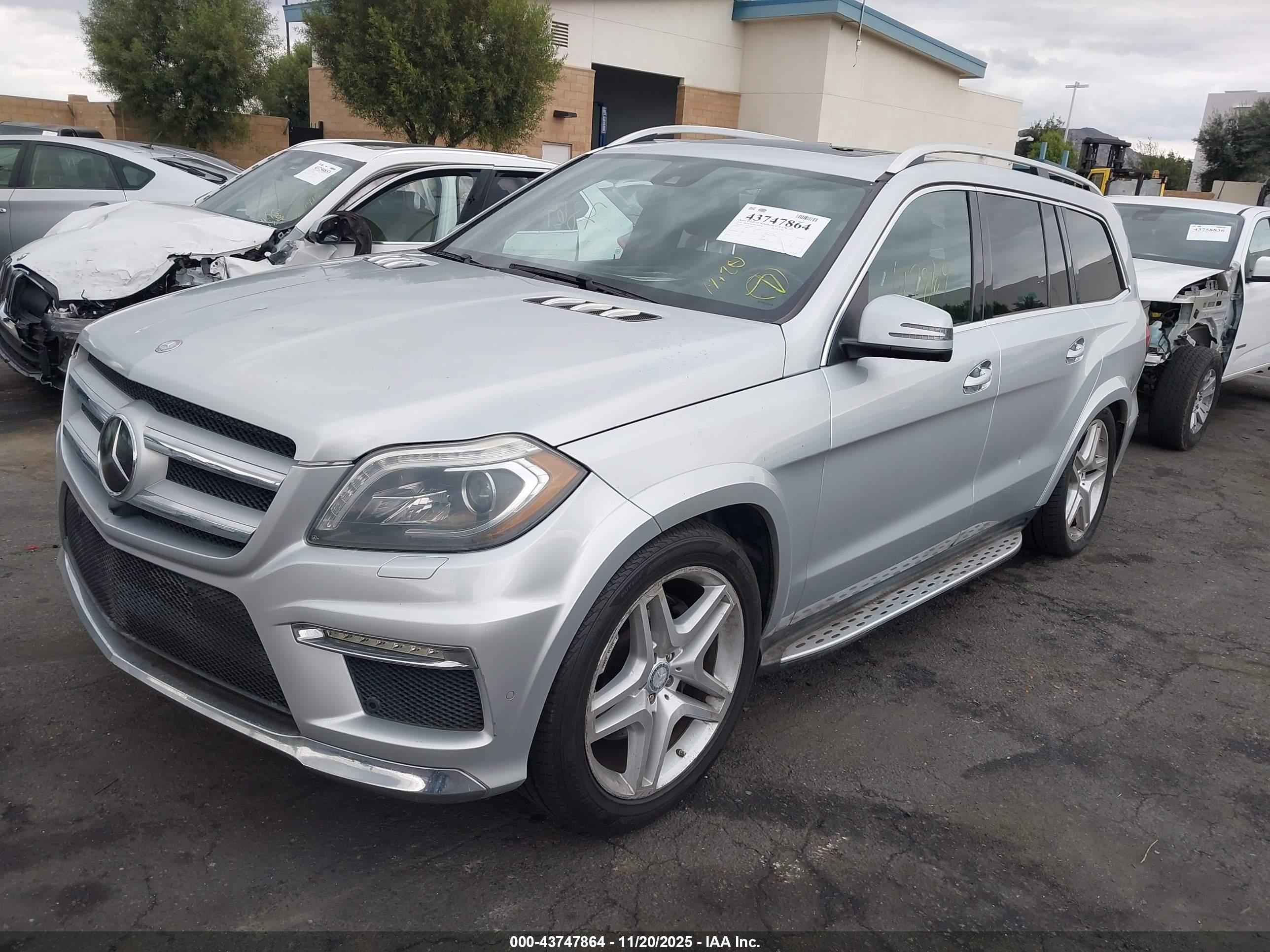 MERCEDES-BENZ GL-CLASS image 2