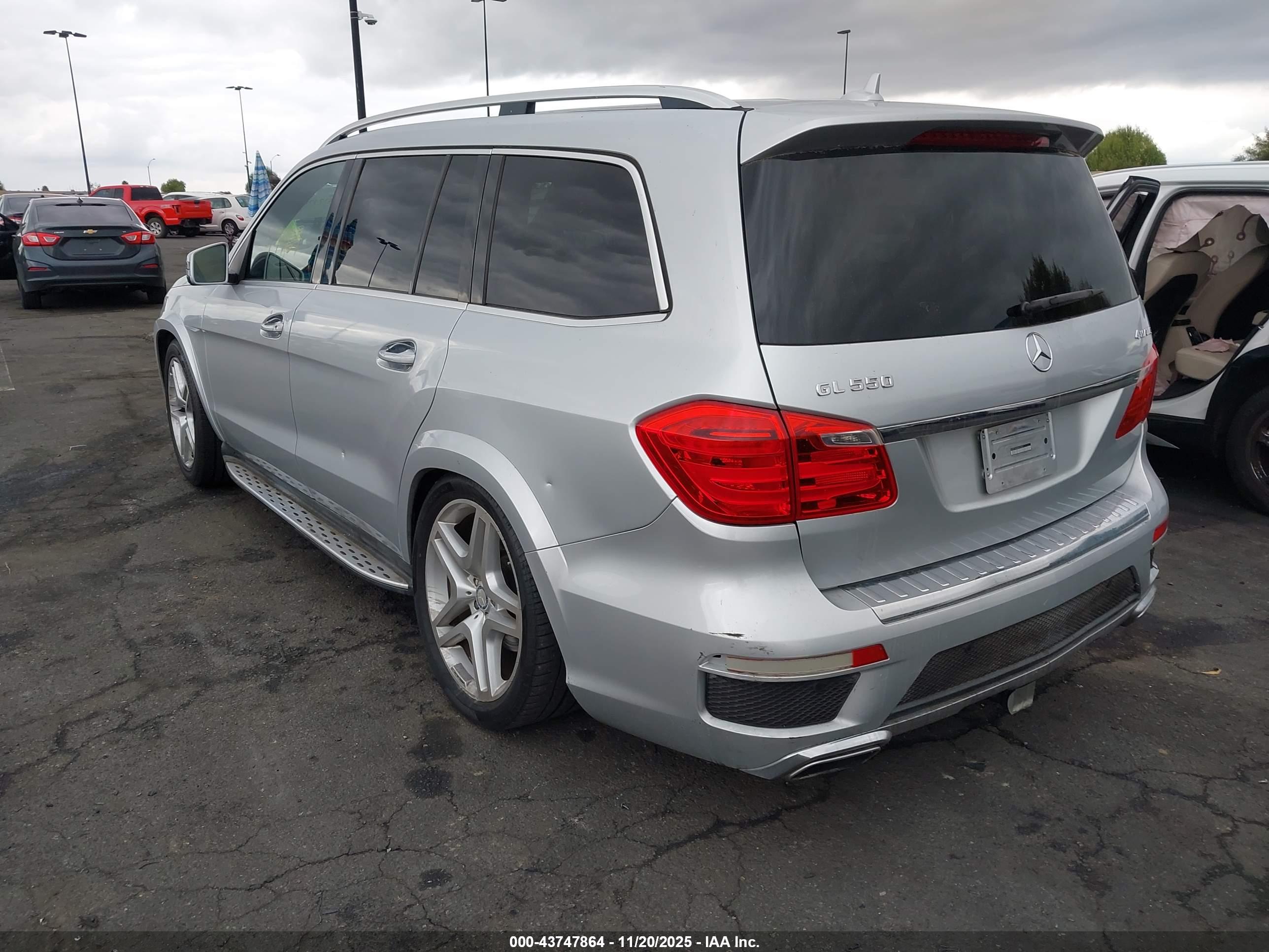 MERCEDES-BENZ GL-CLASS image 3