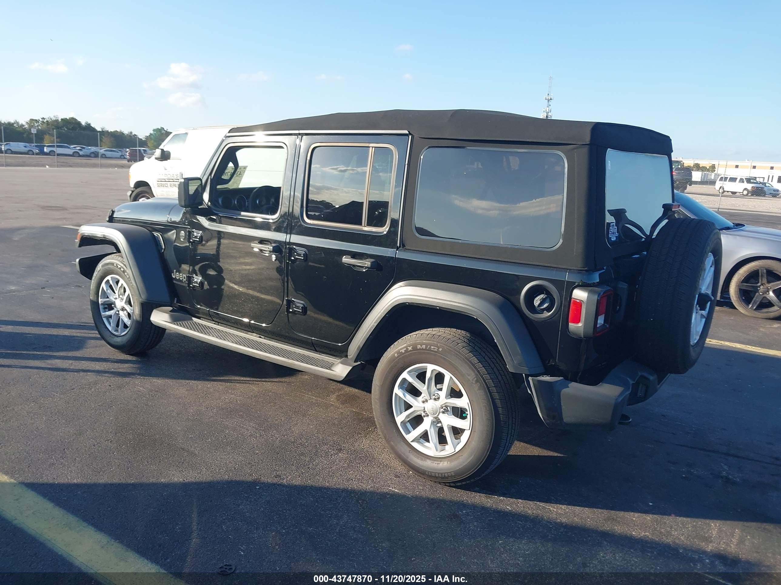 JEEP WRANGLER image 3