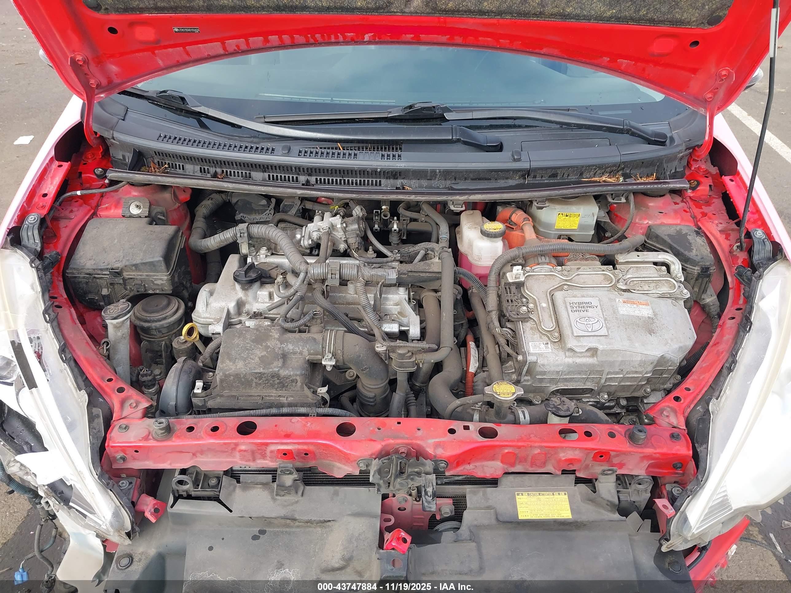 TOYOTA PRIUS image 10