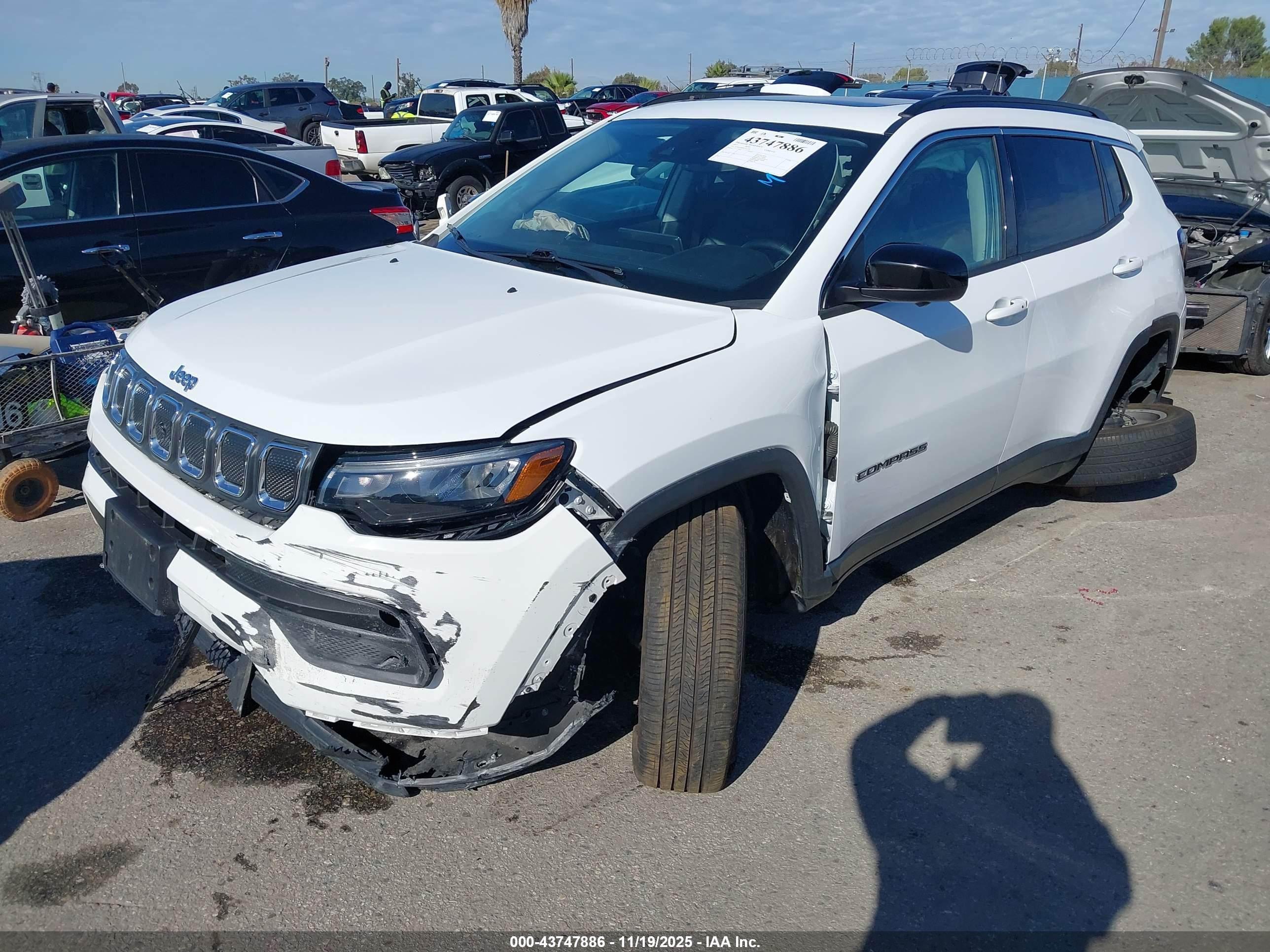 JEEP COMPASS image 2