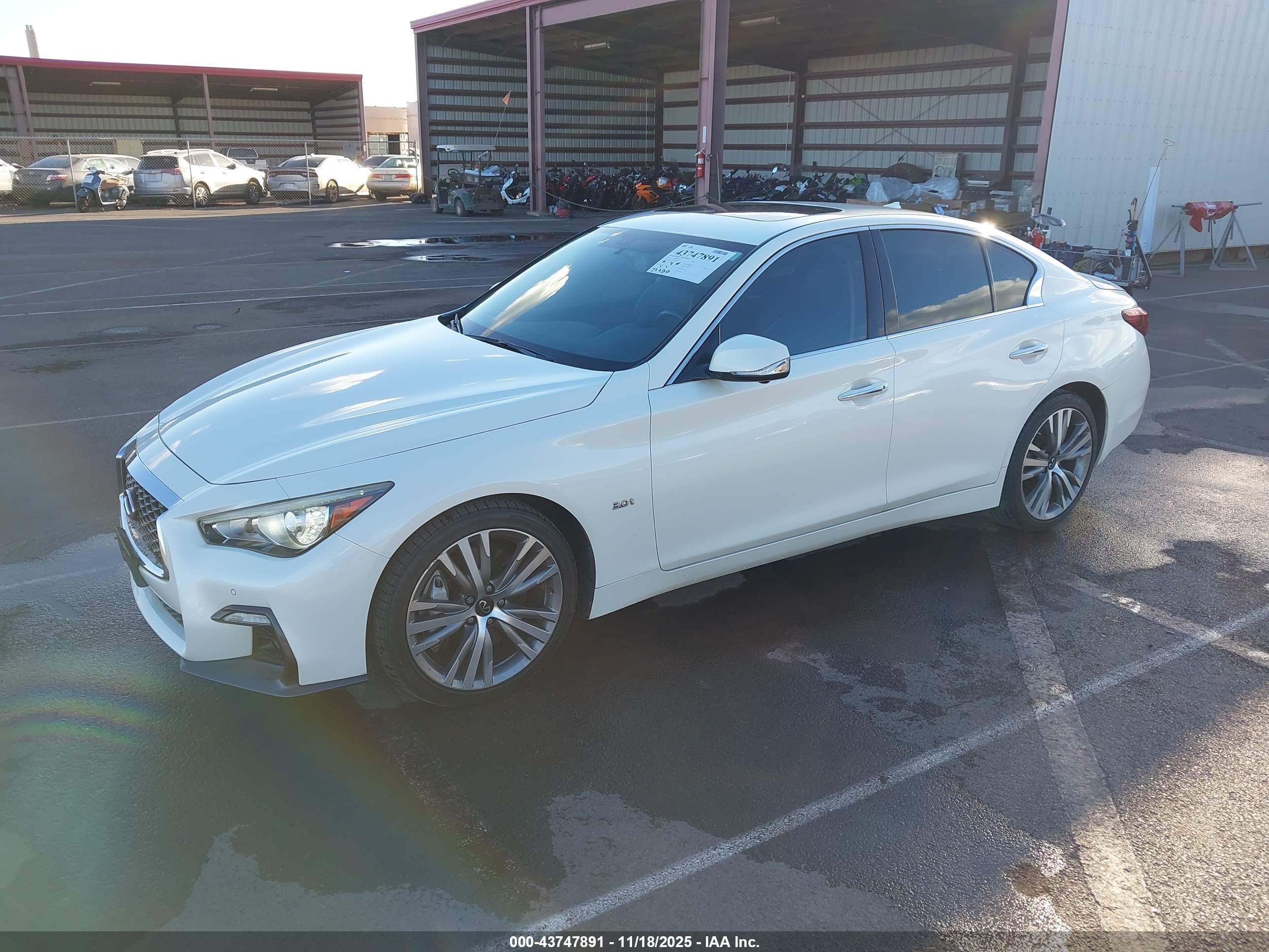 INFINITI Q50 image 2
