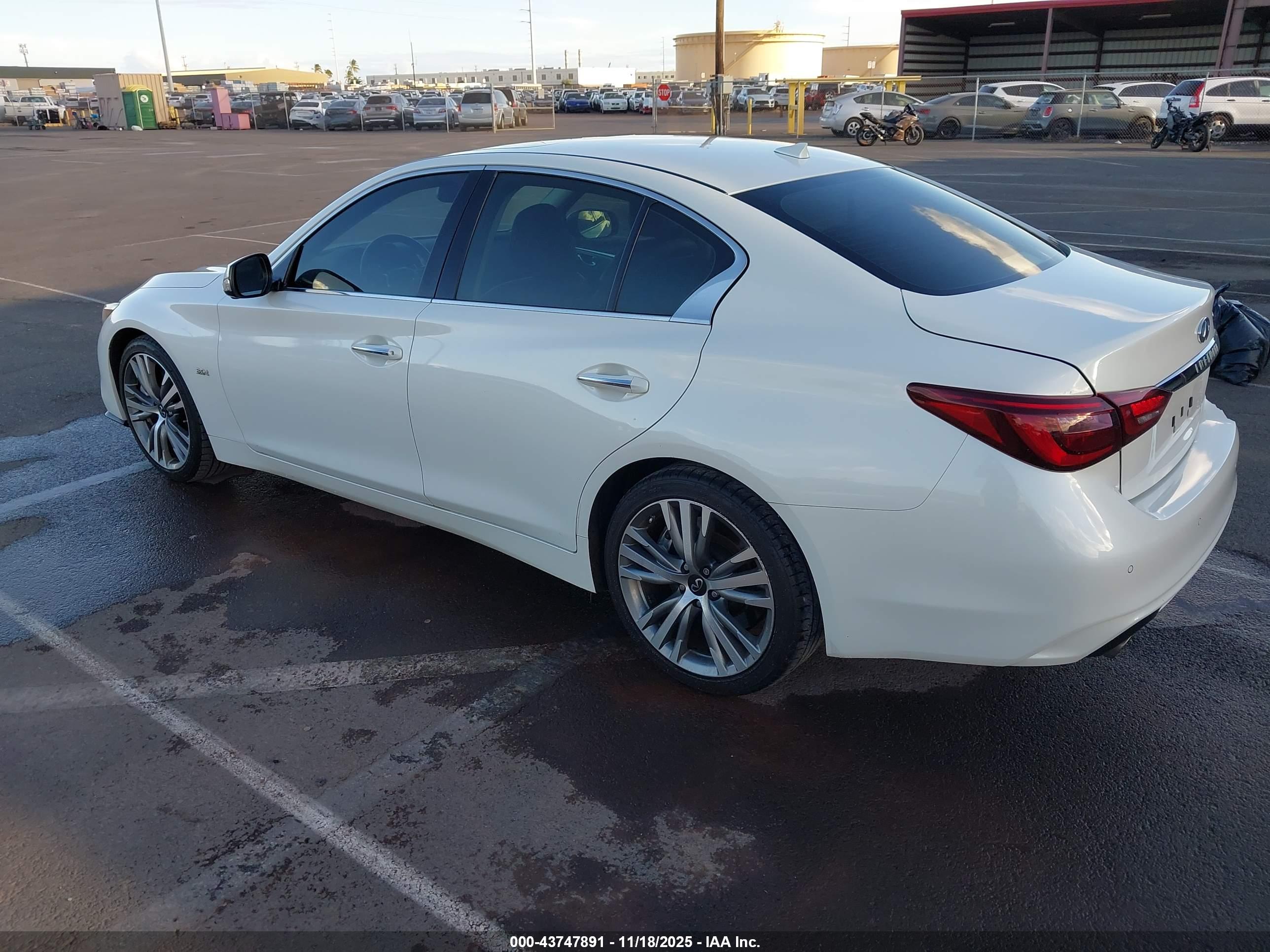 INFINITI Q50 image 3