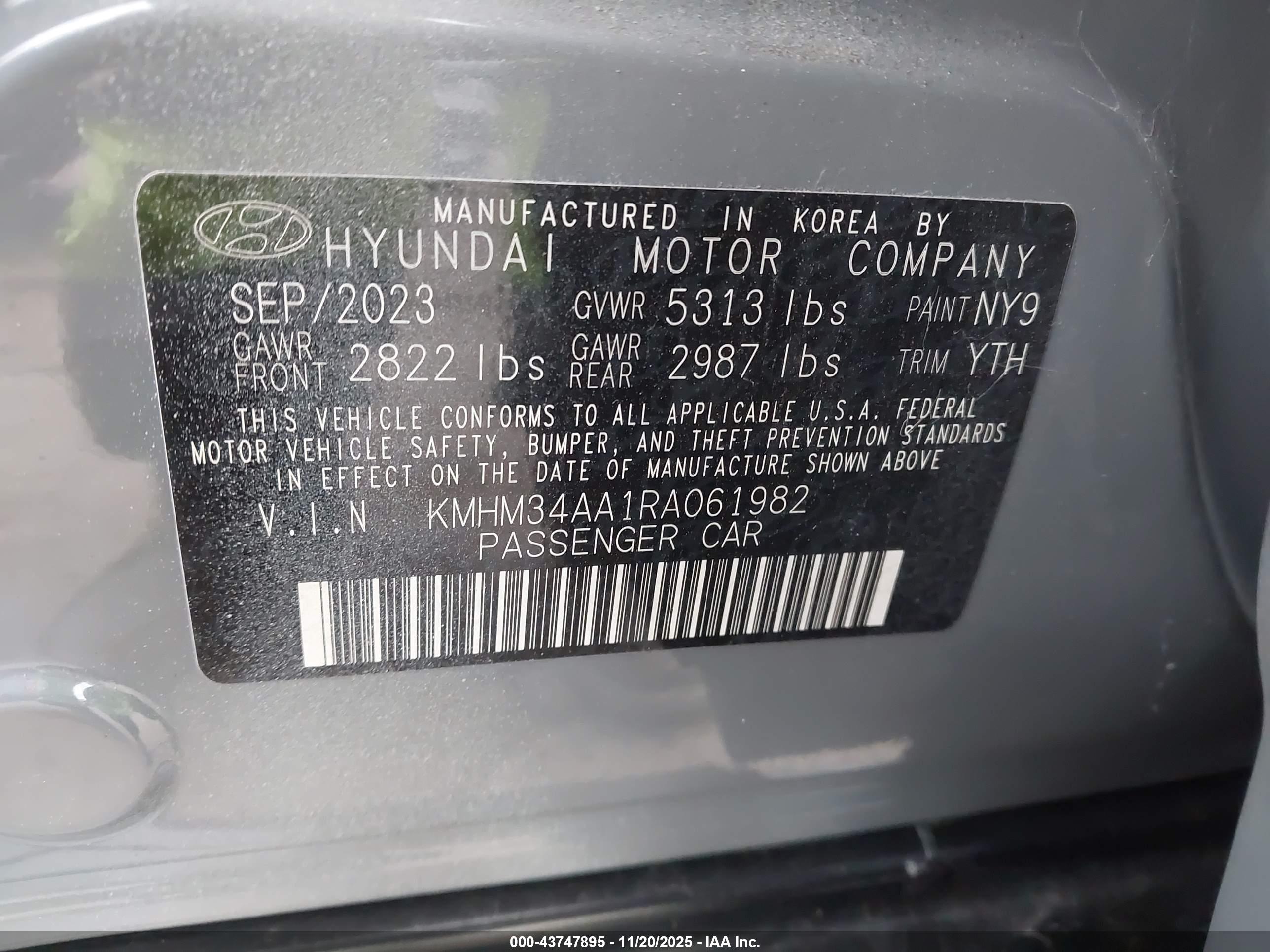 HYUNDAI IONIQ image 9