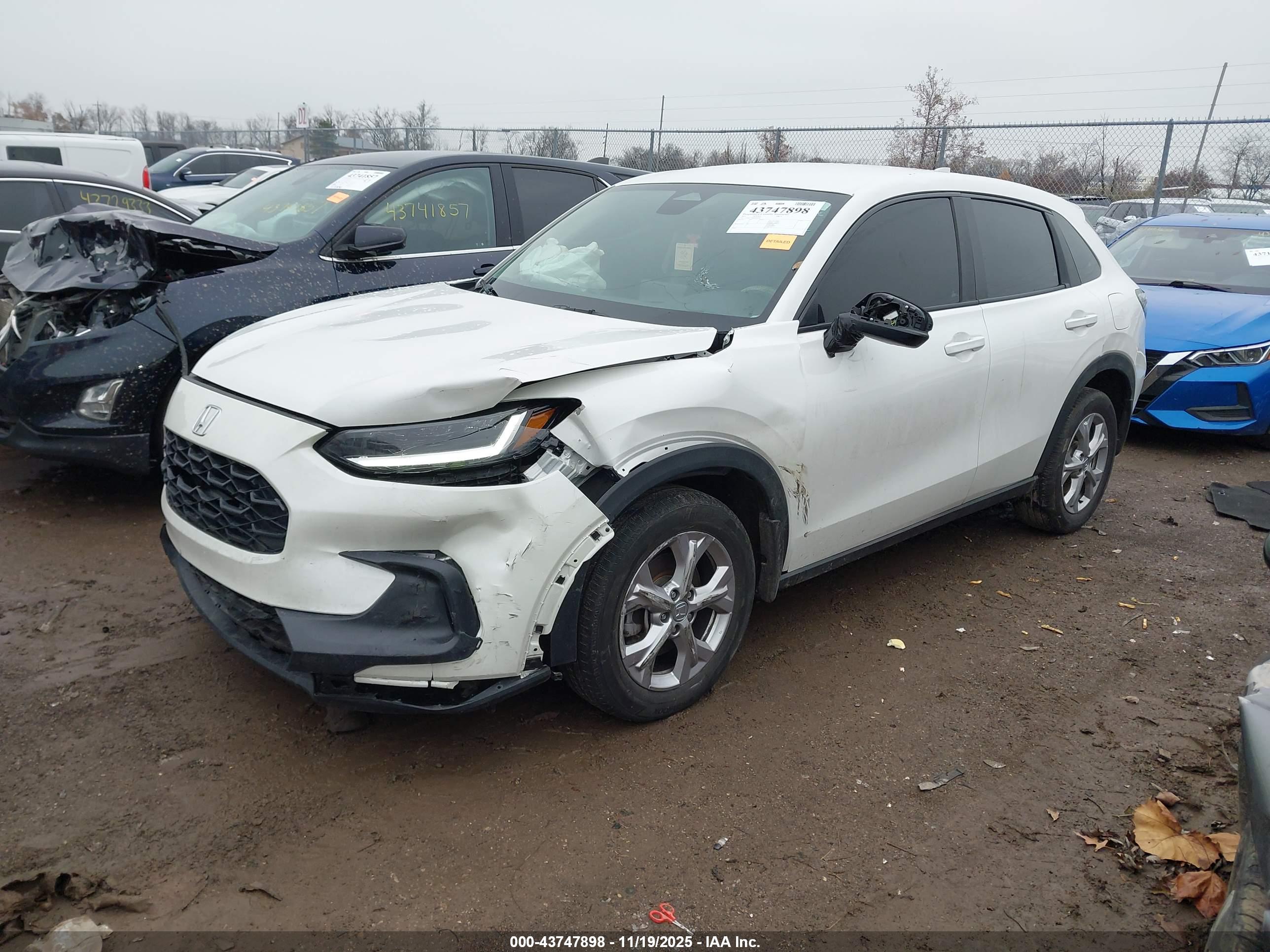 HONDA HR-V image 2