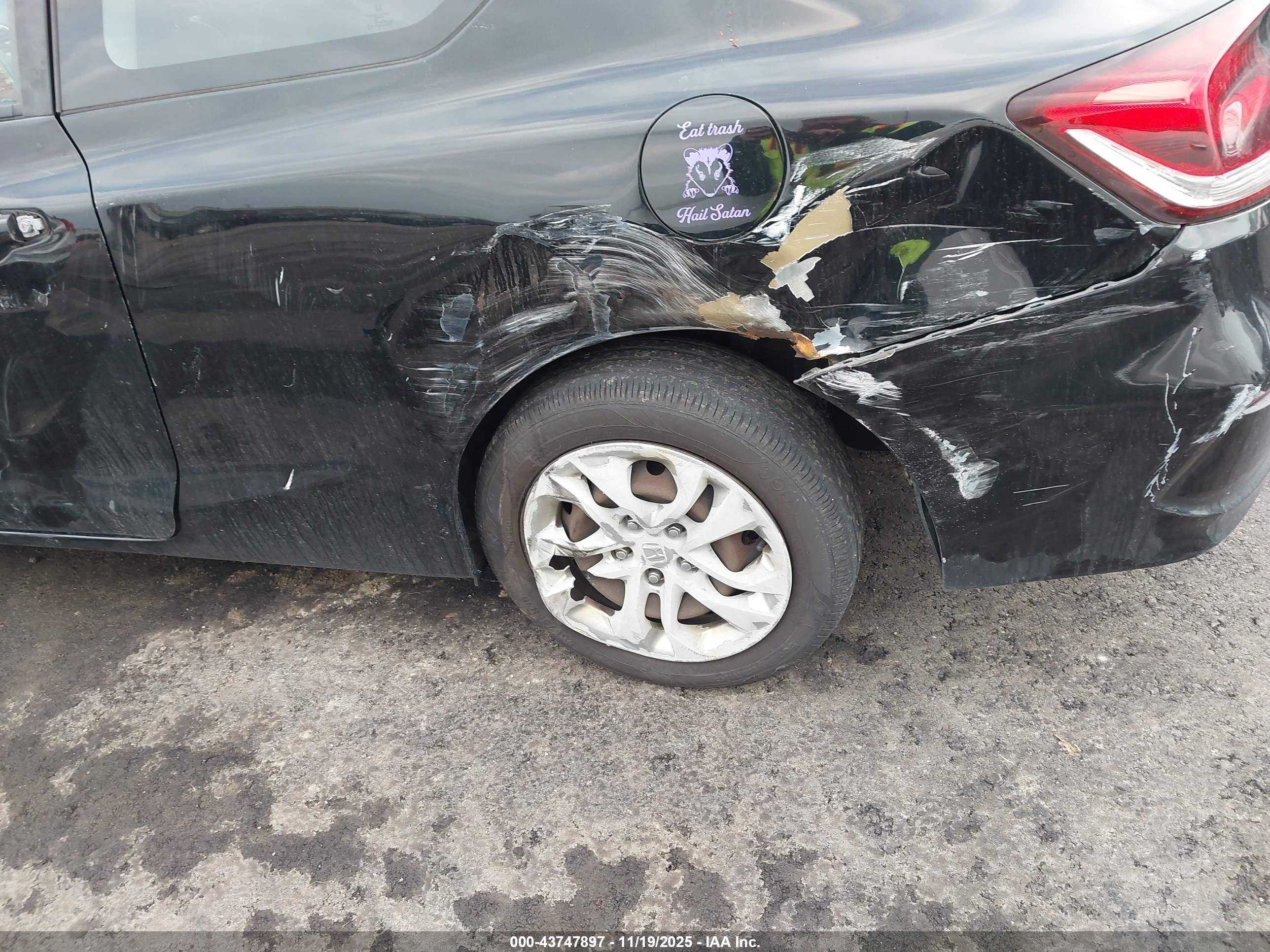 HONDA CIVIC image 6
