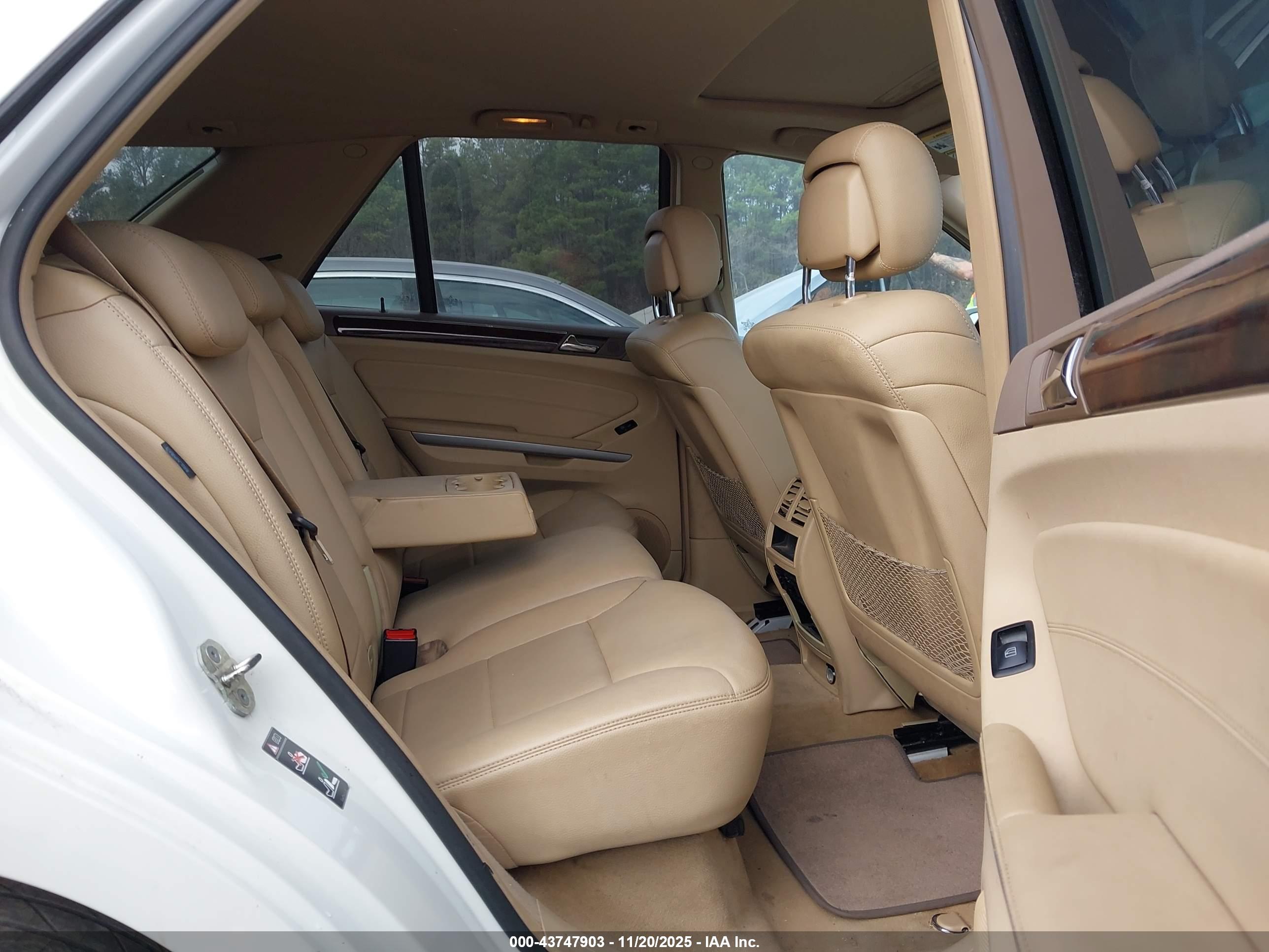 MERCEDES-BENZ ML image 8
