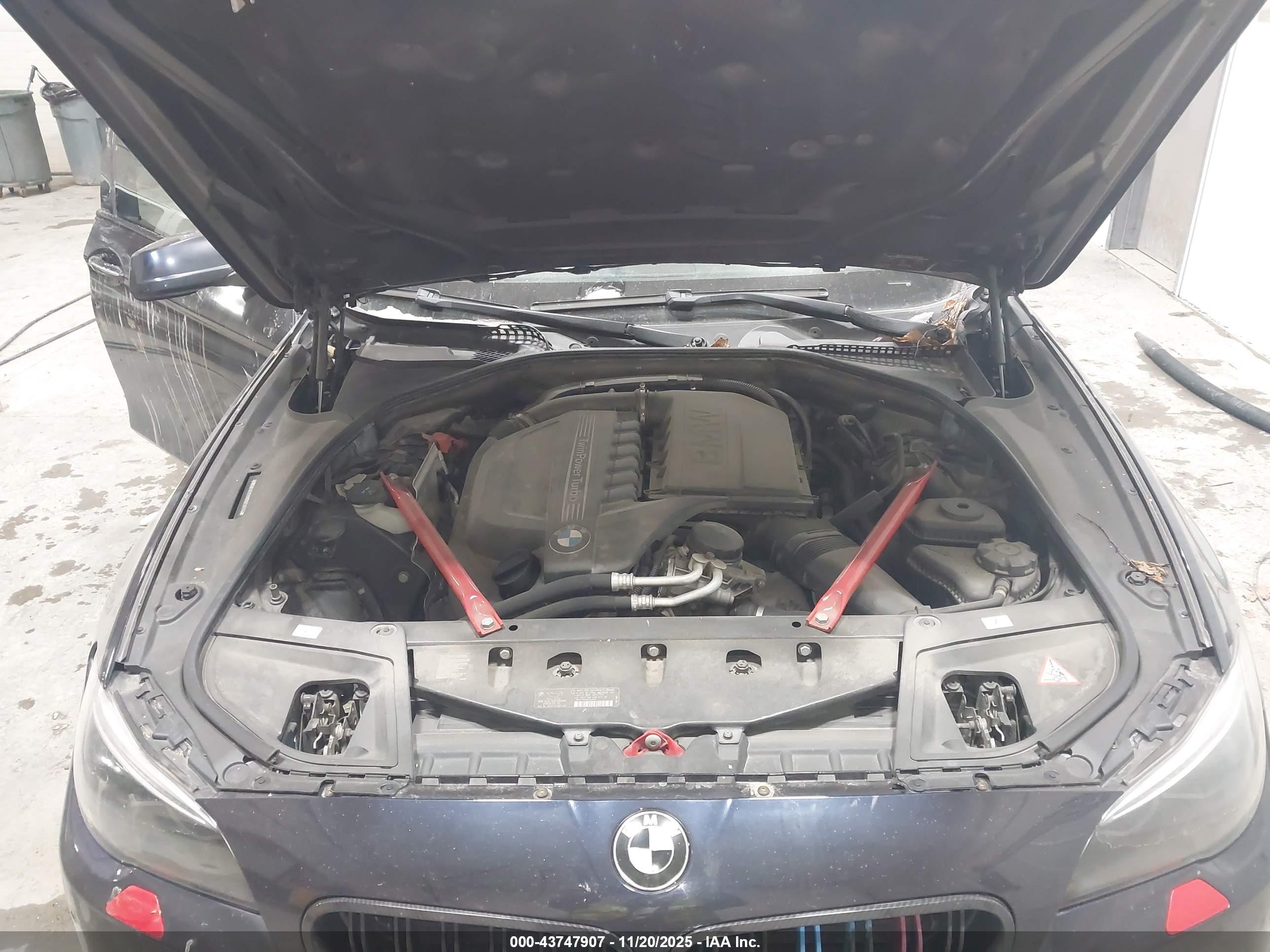 BMW 535I image 10