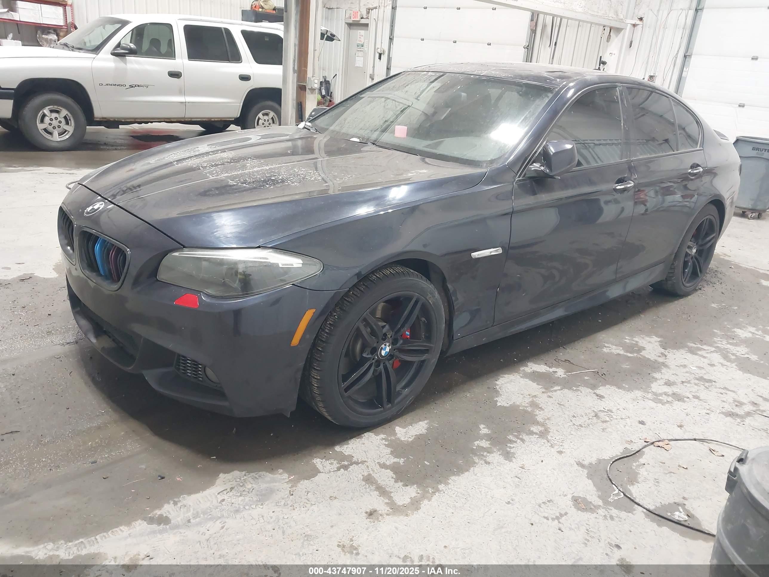 BMW 535I image 2