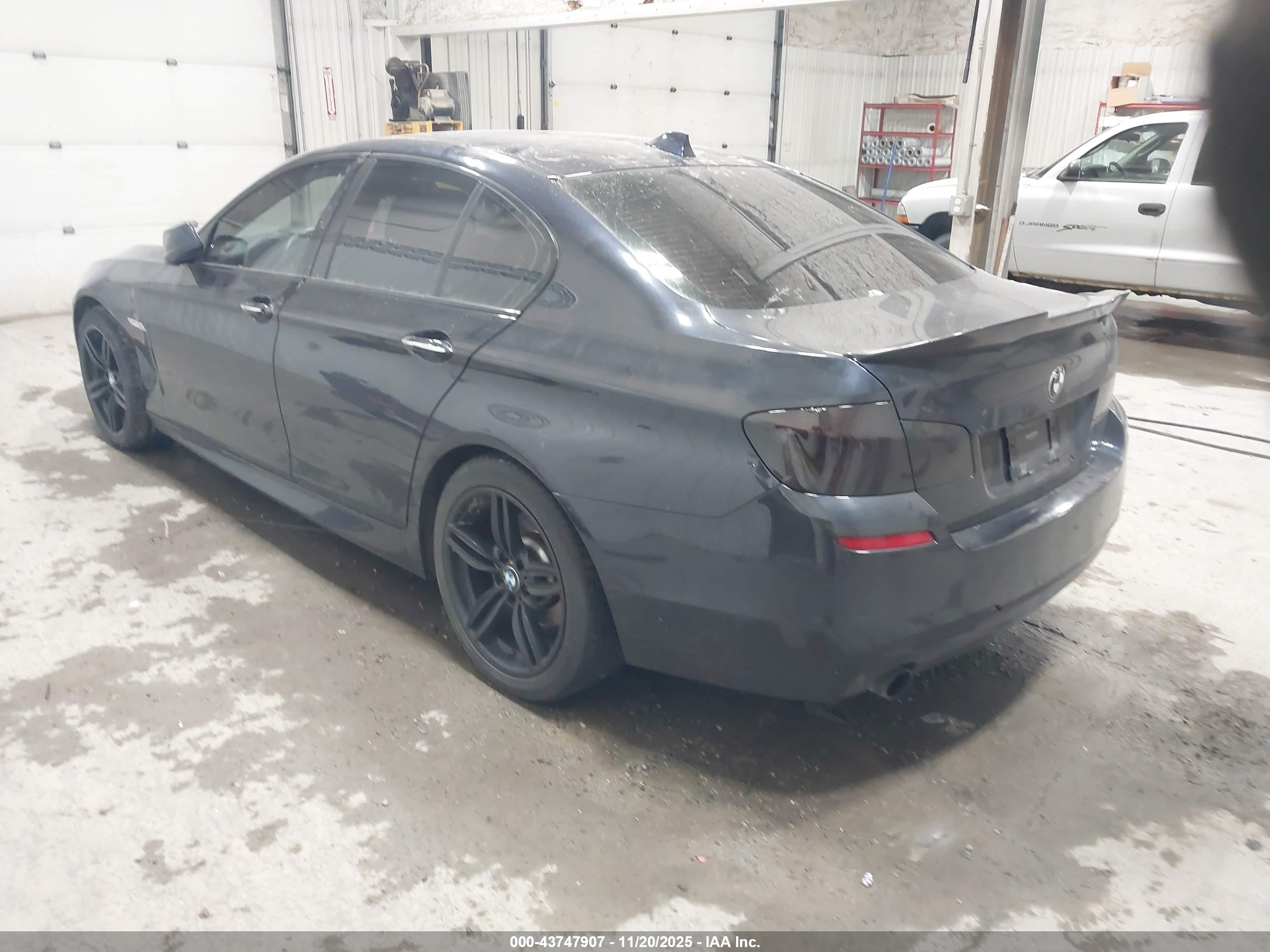 BMW 535I image 3