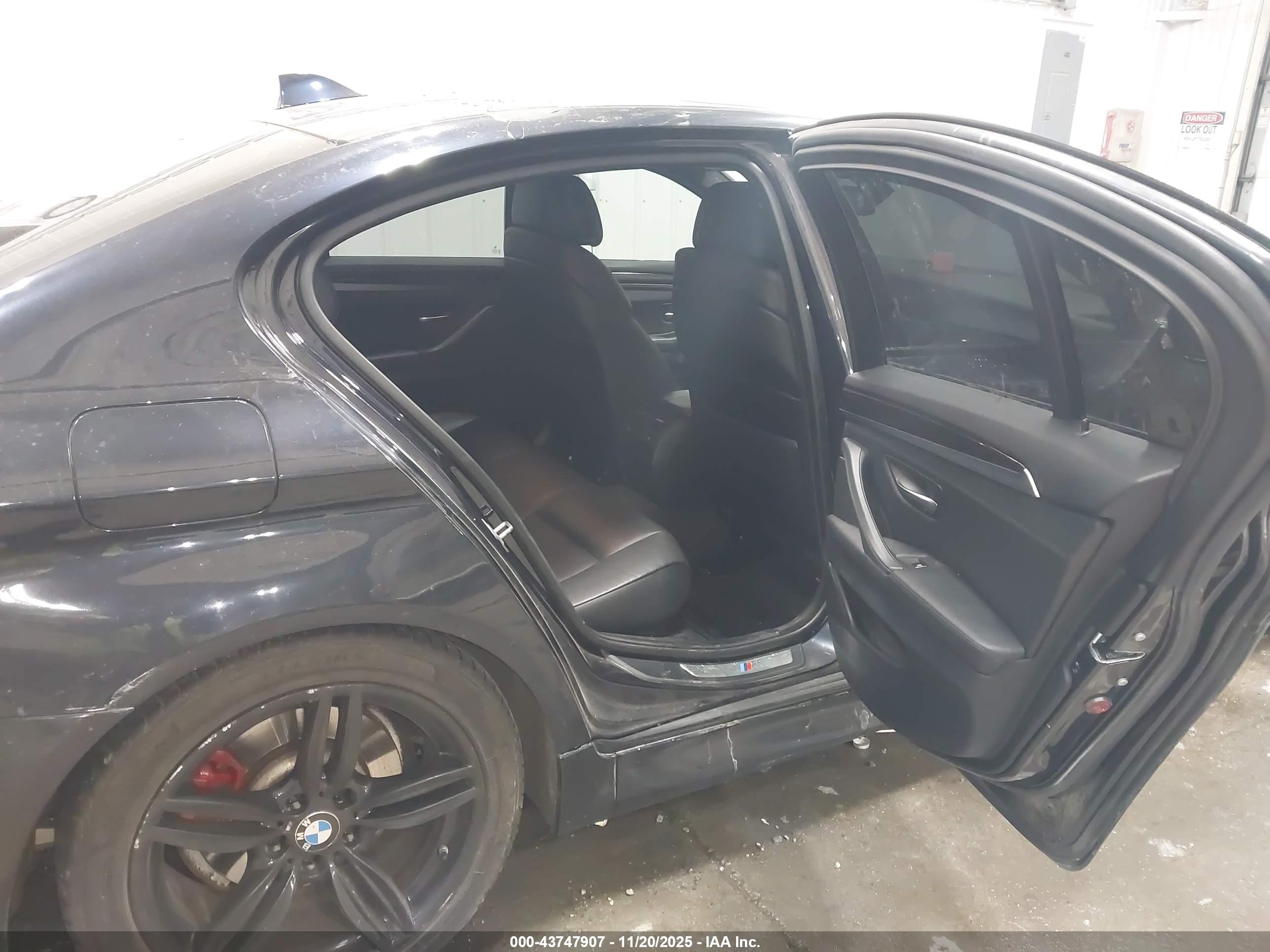 BMW 535I image 8