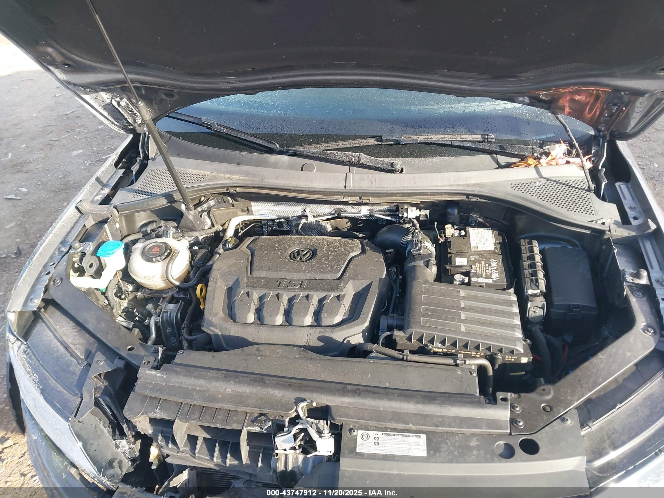 VOLKSWAGEN TIGUAN image 10