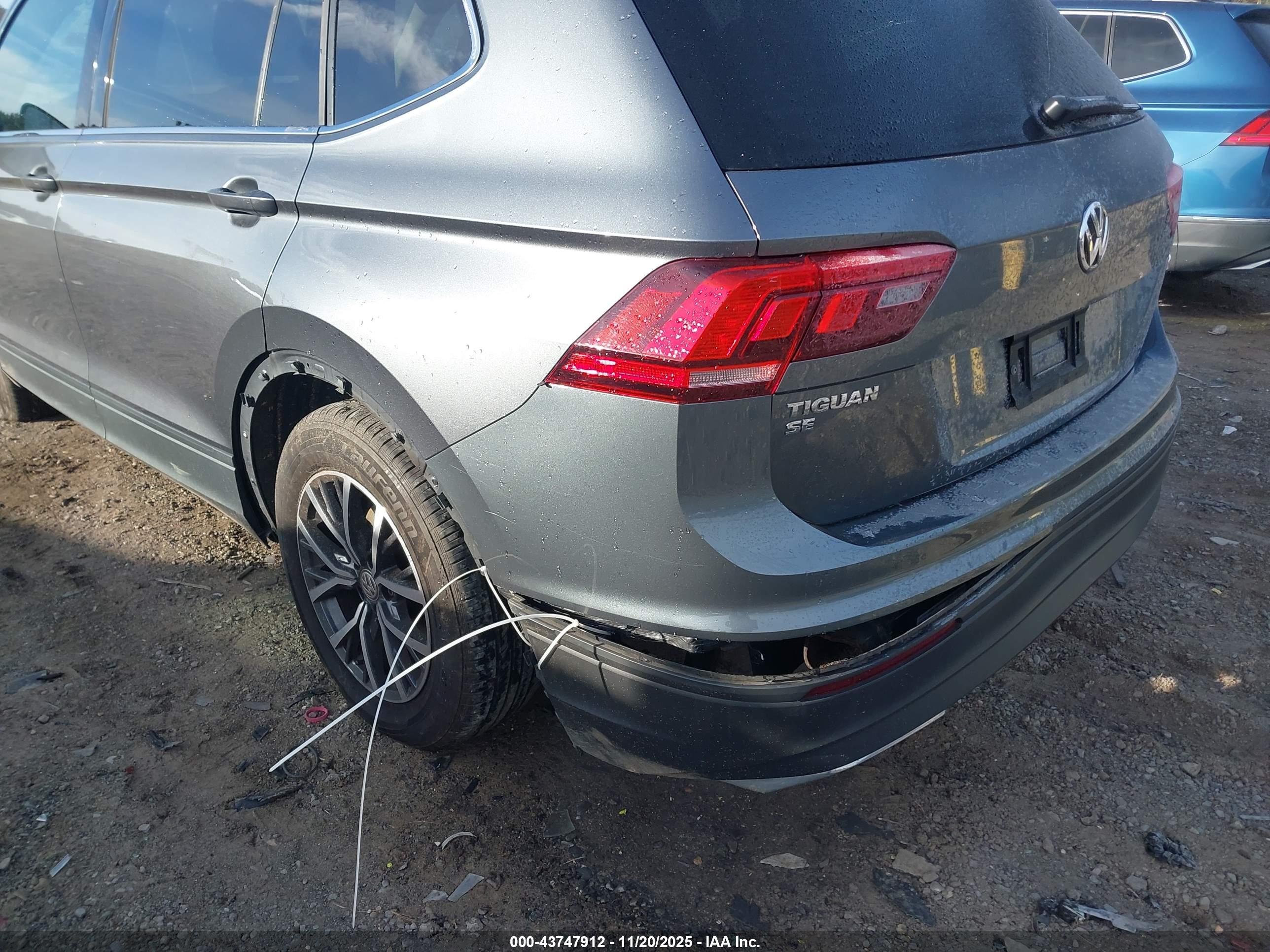 VOLKSWAGEN TIGUAN image 6