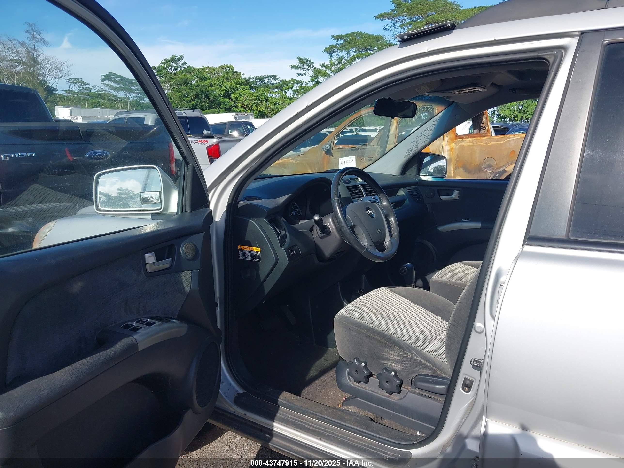 KIA SPORTAGE image 5