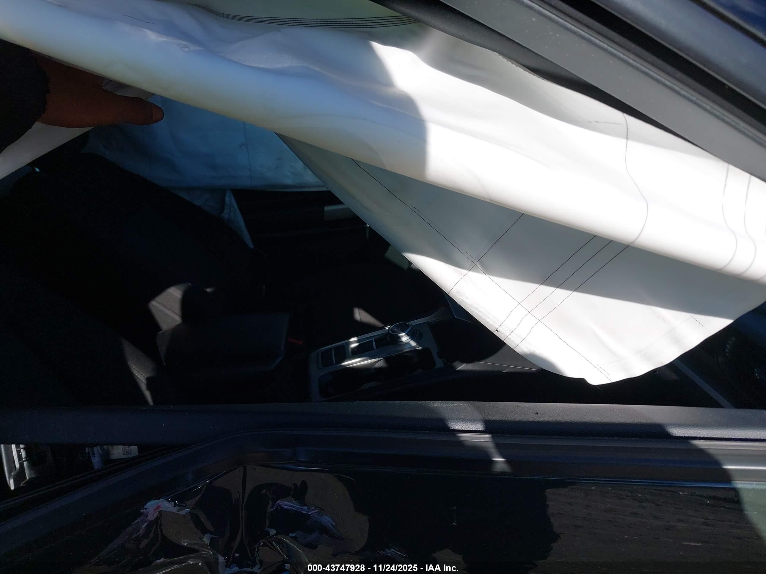 FORD EXPLORER image 5