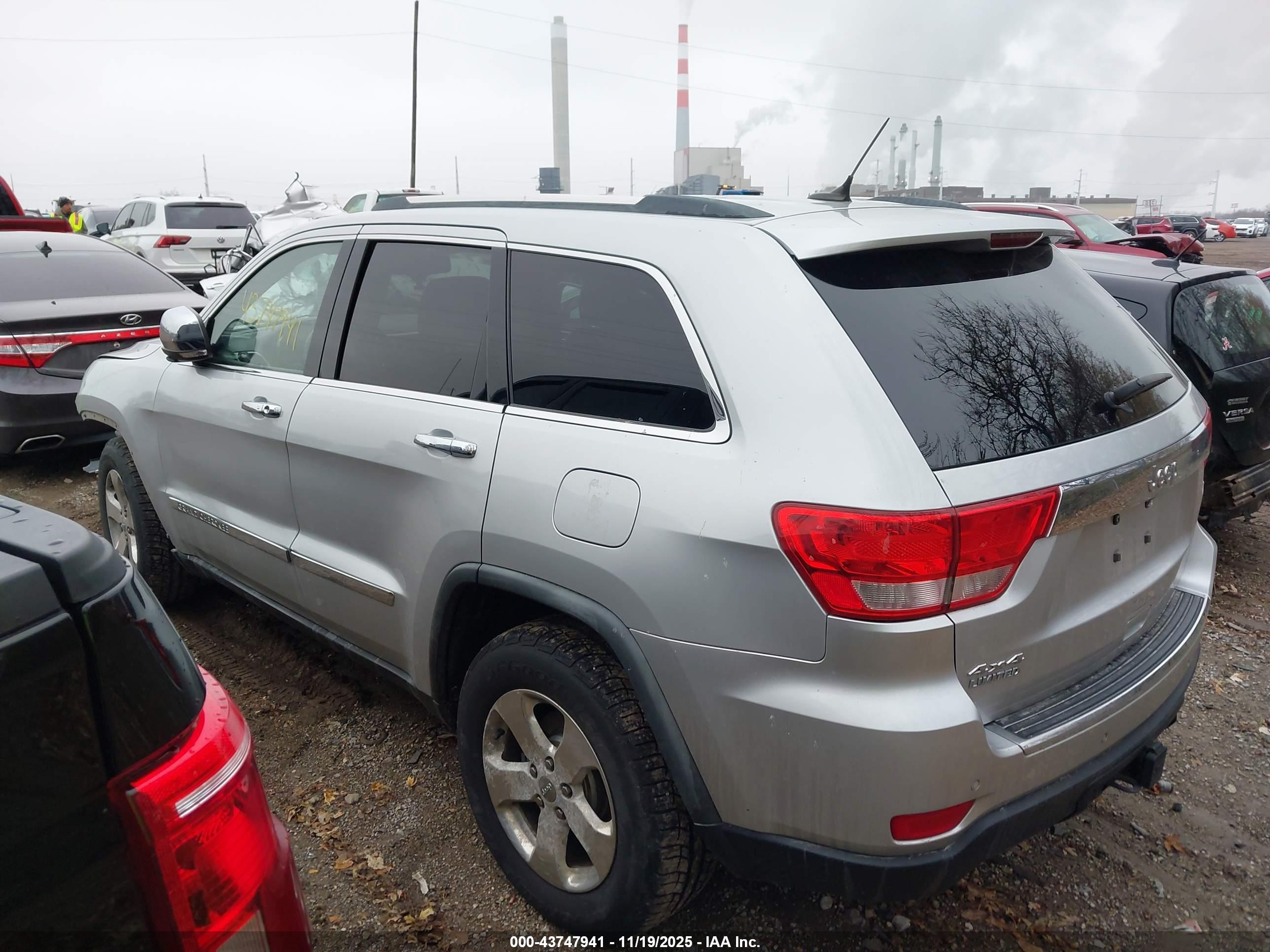 JEEP GRAND image 3