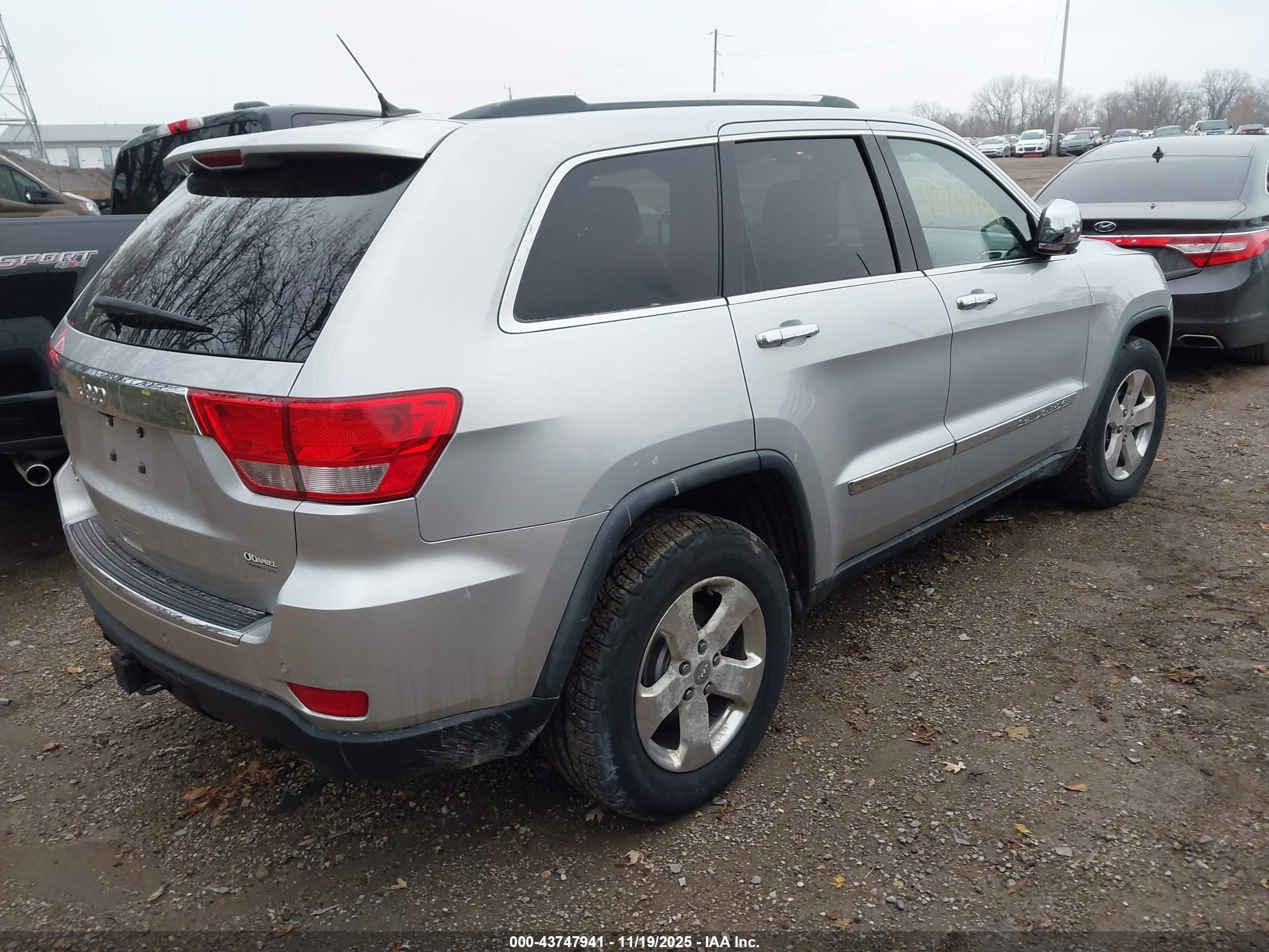 JEEP GRAND image 4