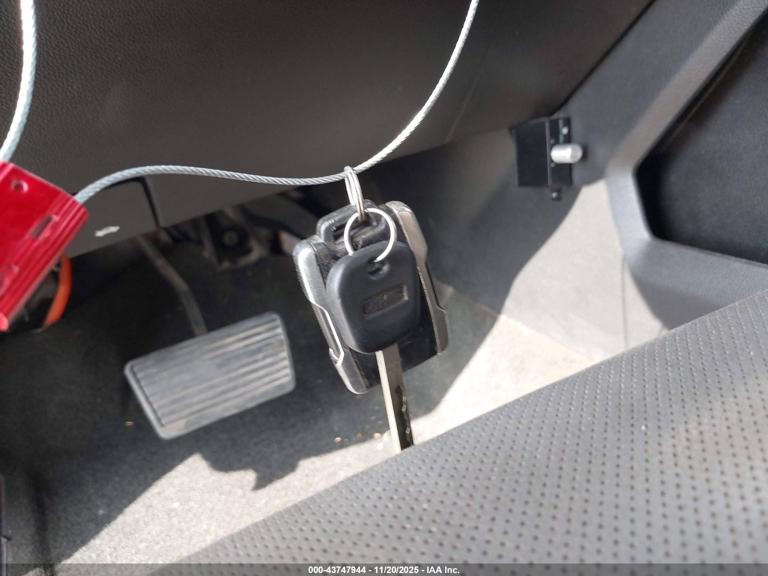 GMC SIERRA image 11