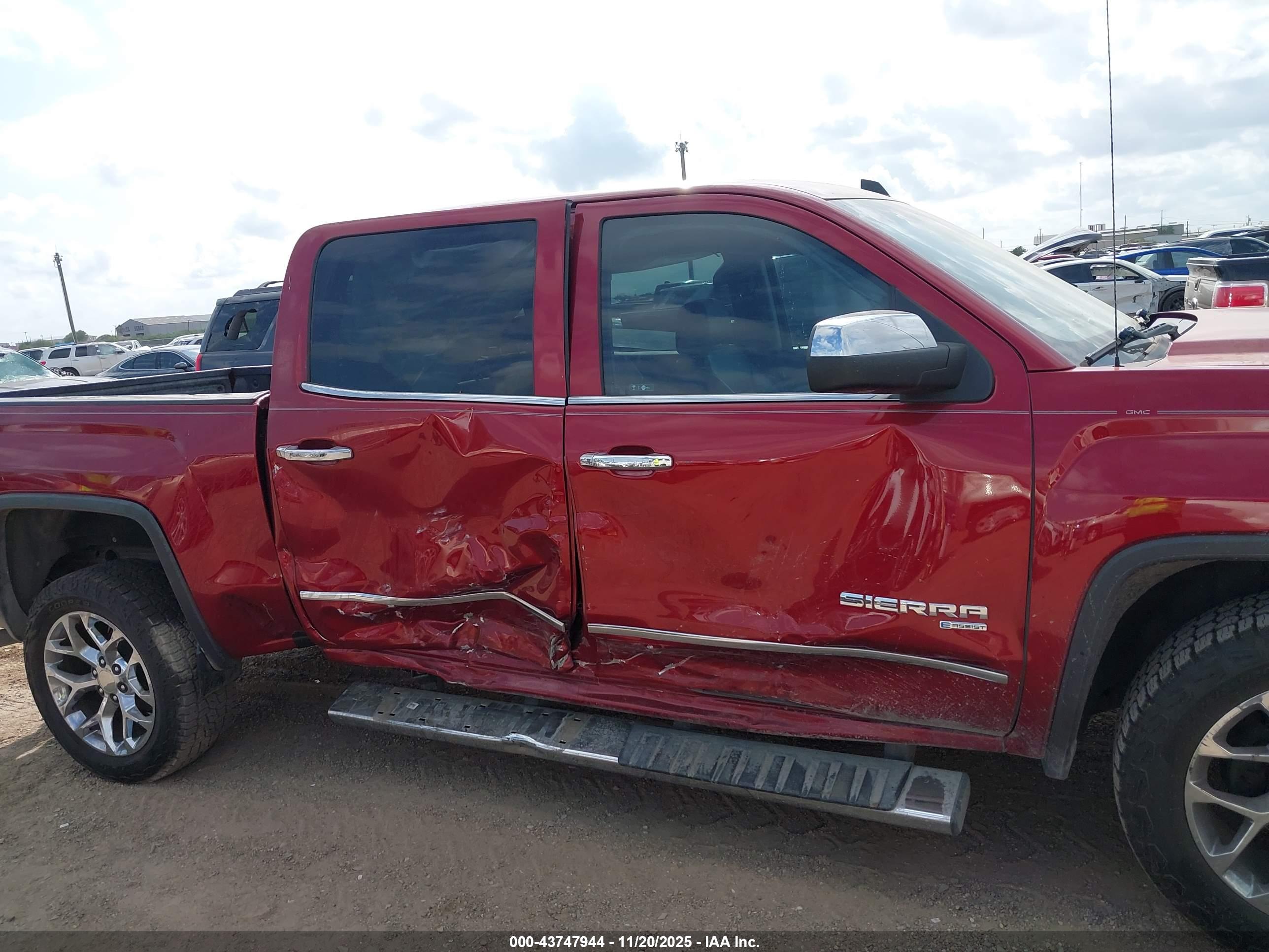 GMC SIERRA image 6