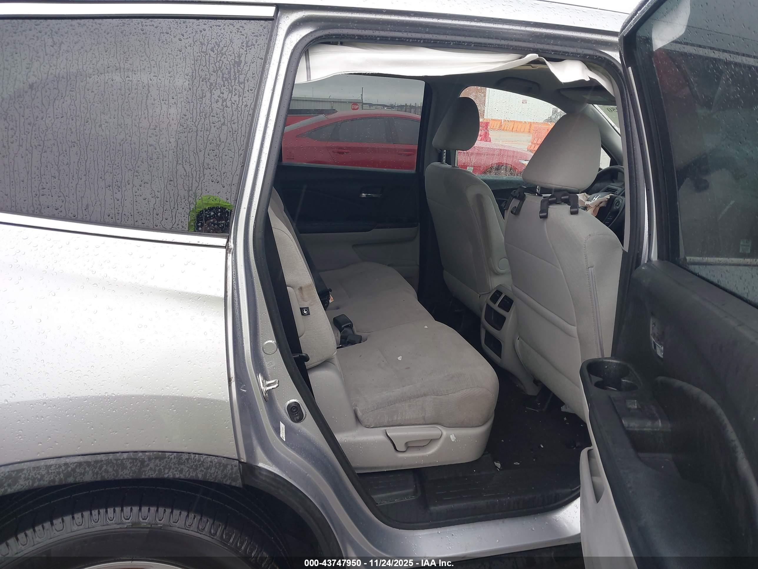 HONDA PILOT image 8