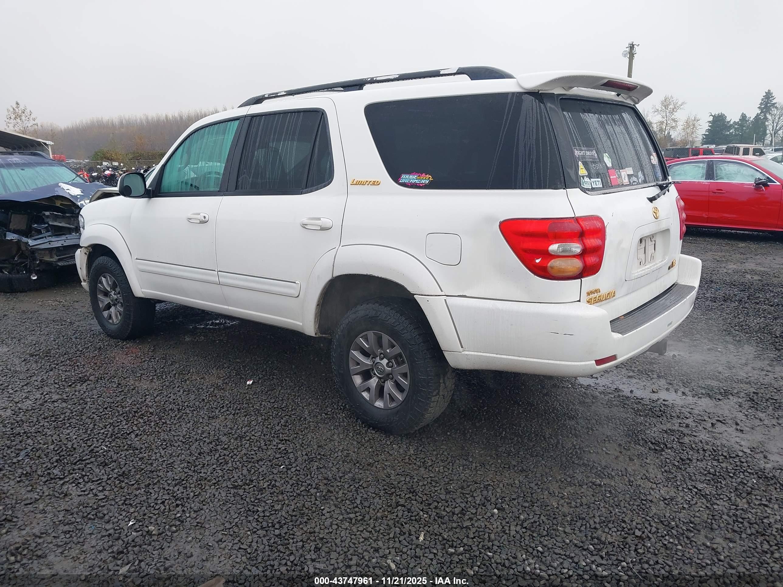 TOYOTA SEQUOIA image 3