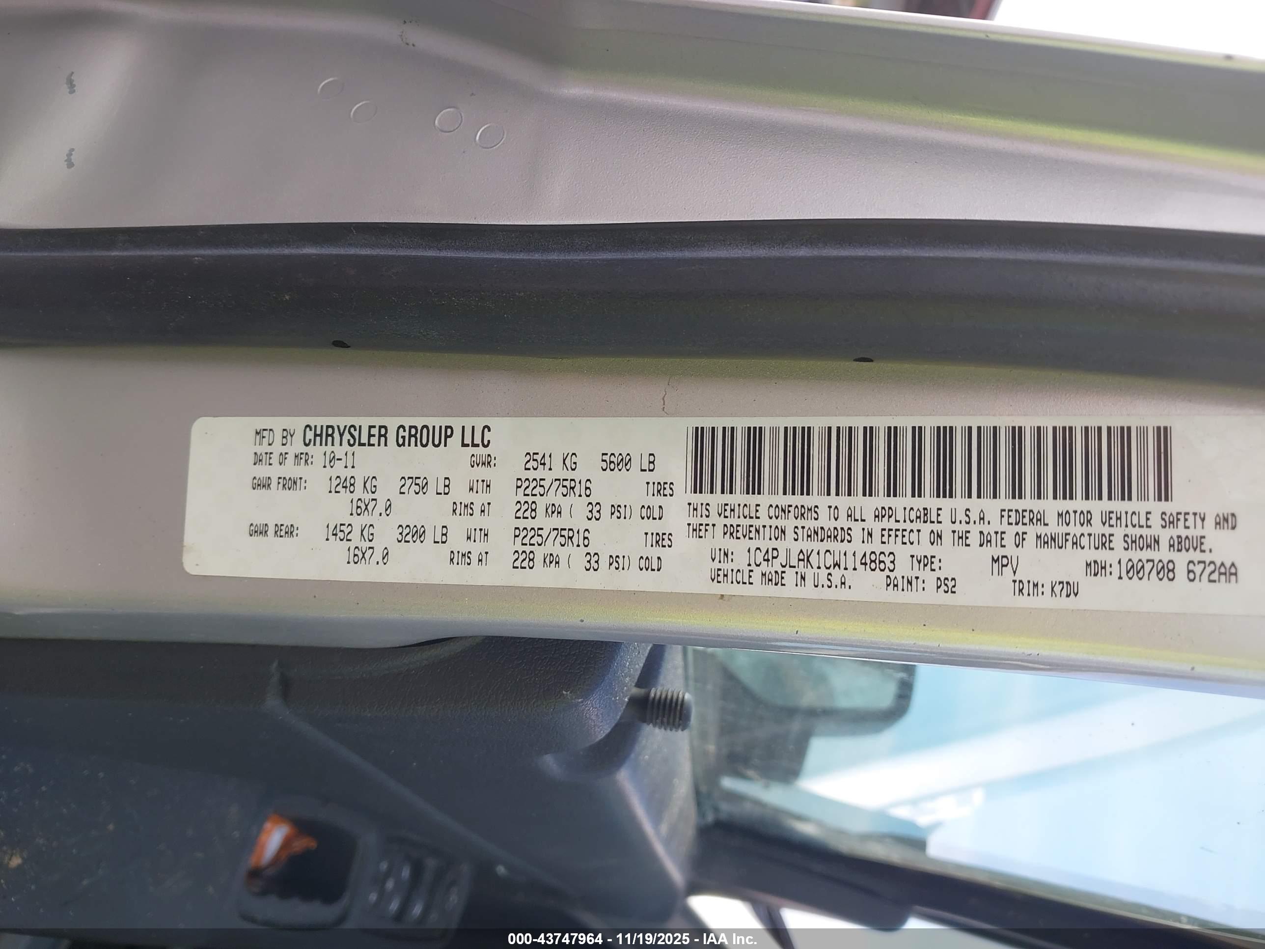 JEEP LIBERTY image 9