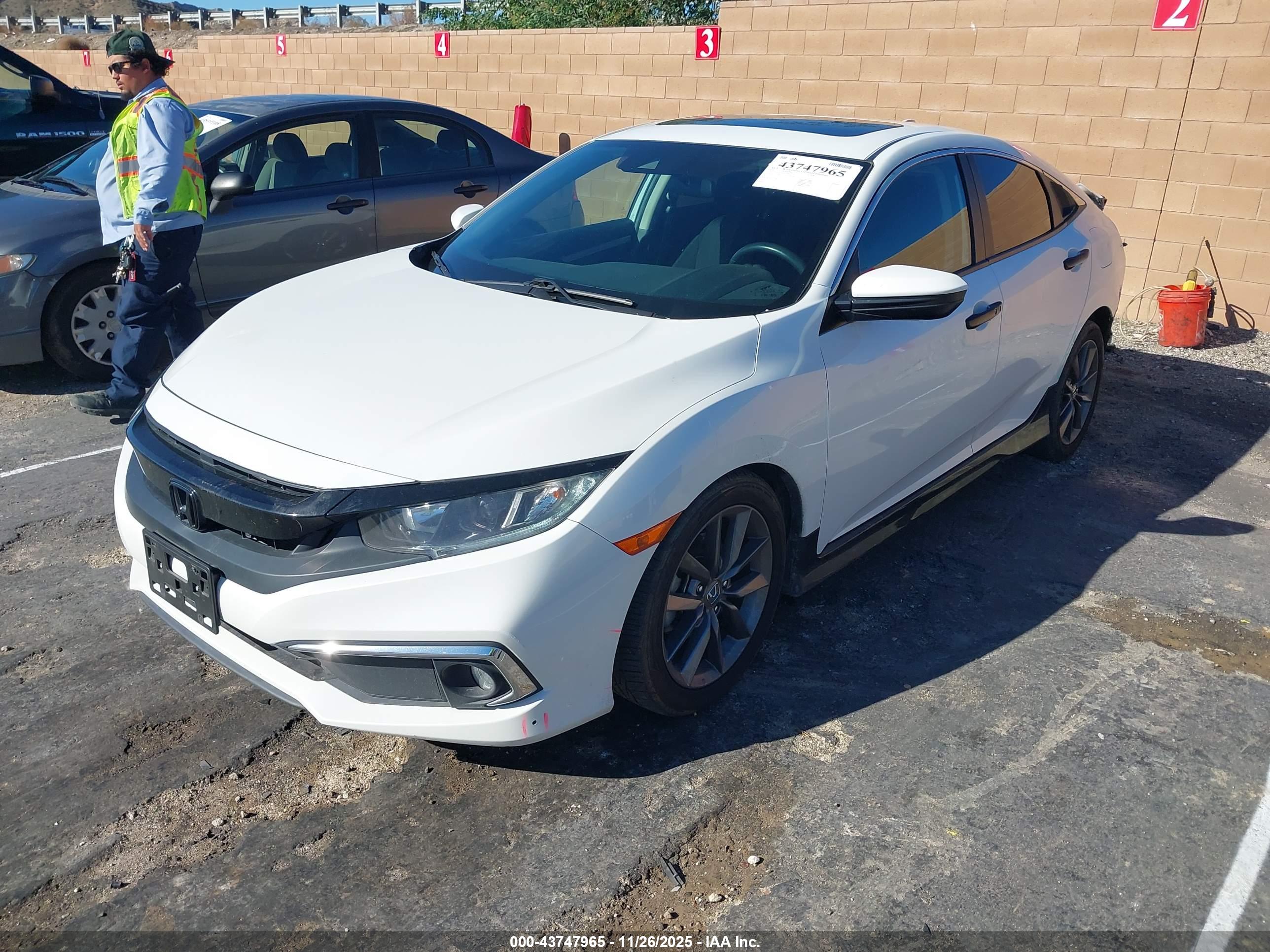 HONDA CIVIC image 2