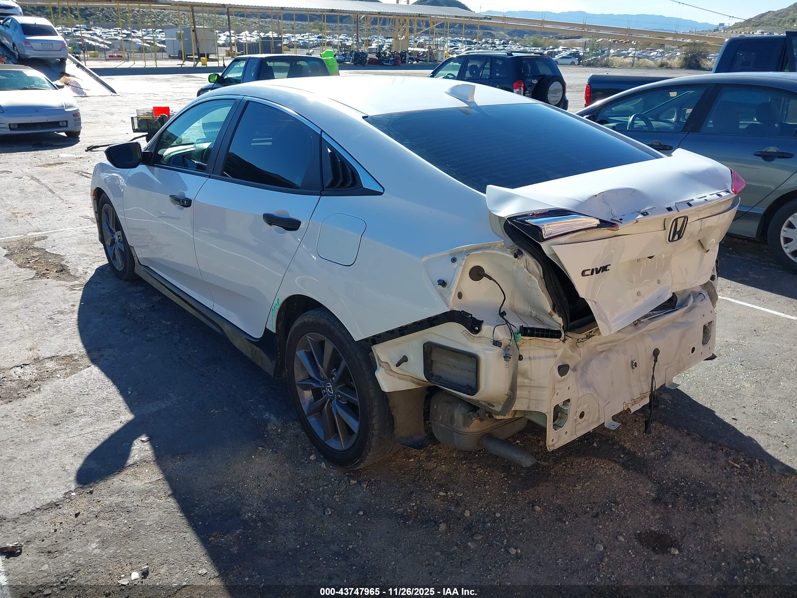 HONDA CIVIC image 3