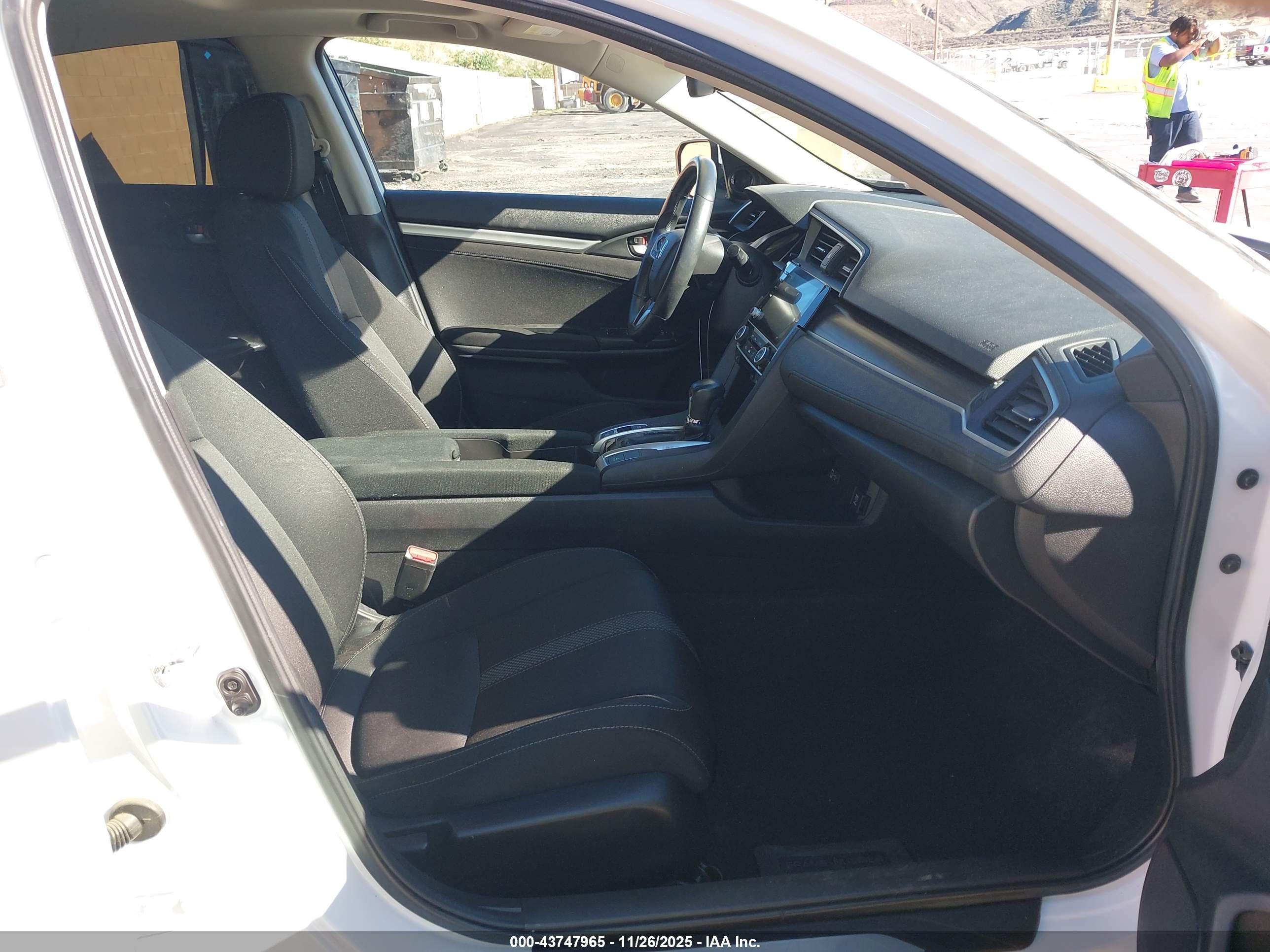 HONDA CIVIC image 5