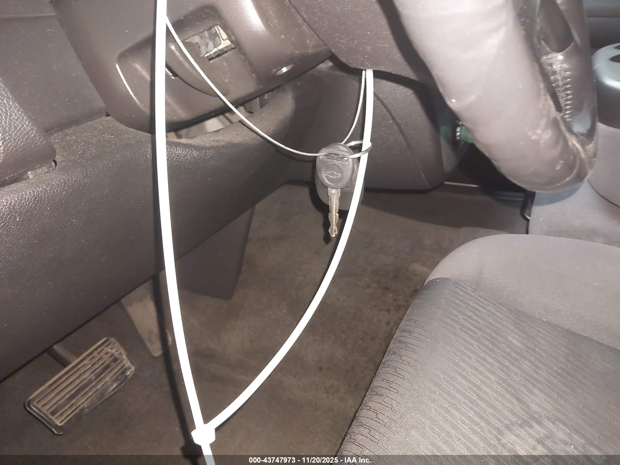 CHEVROLET TAHOE image 11