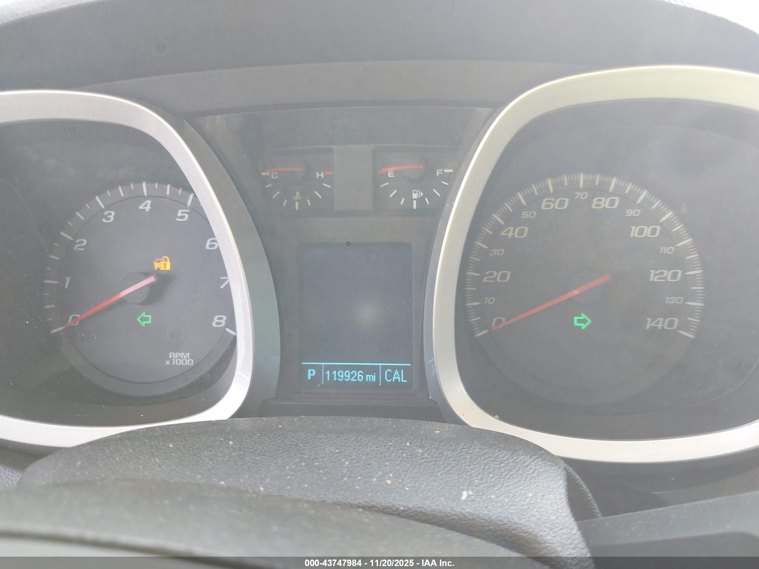 CHEVROLET EQUINOX image 7
