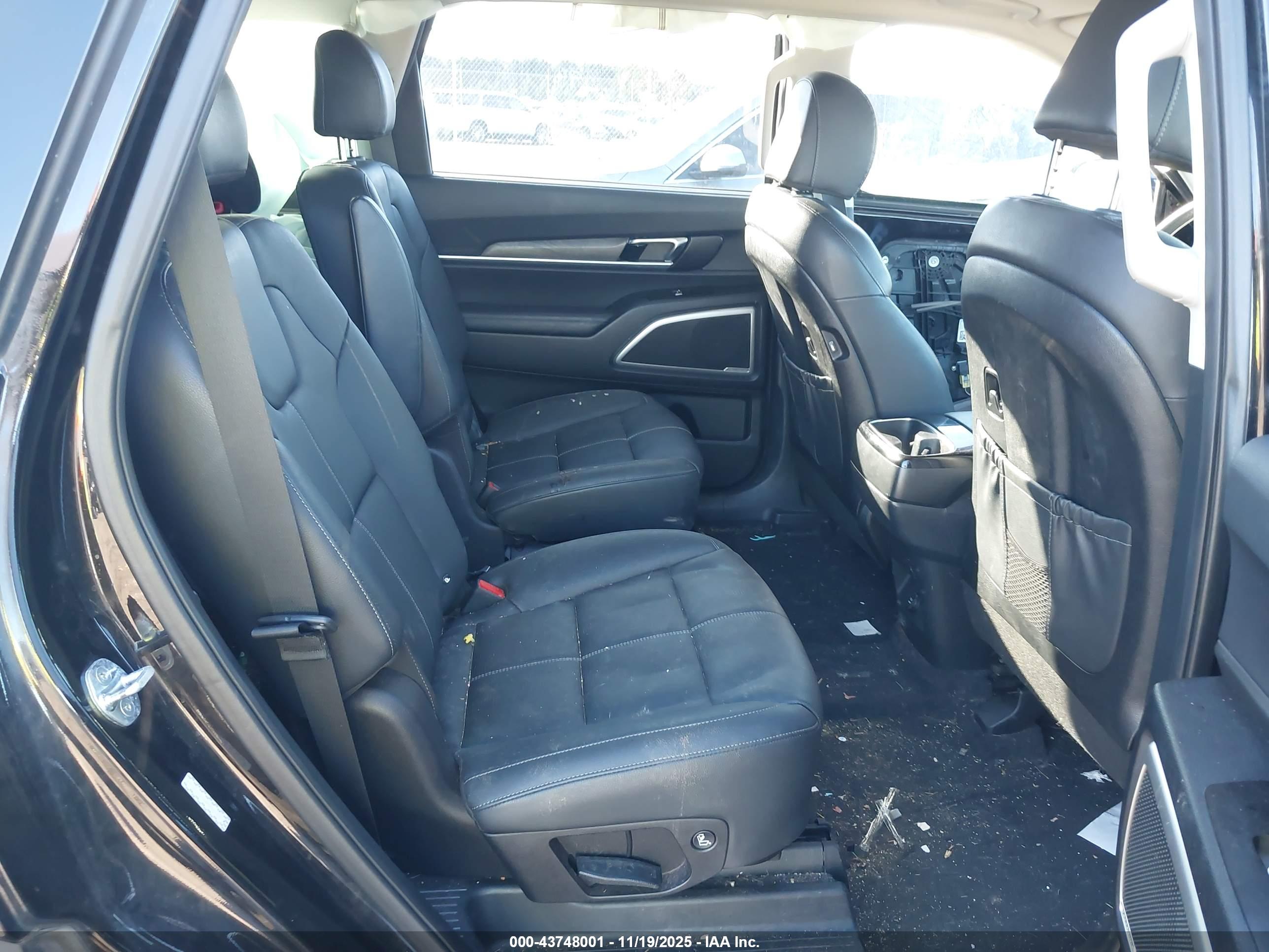 KIA TELLURIDE image 8