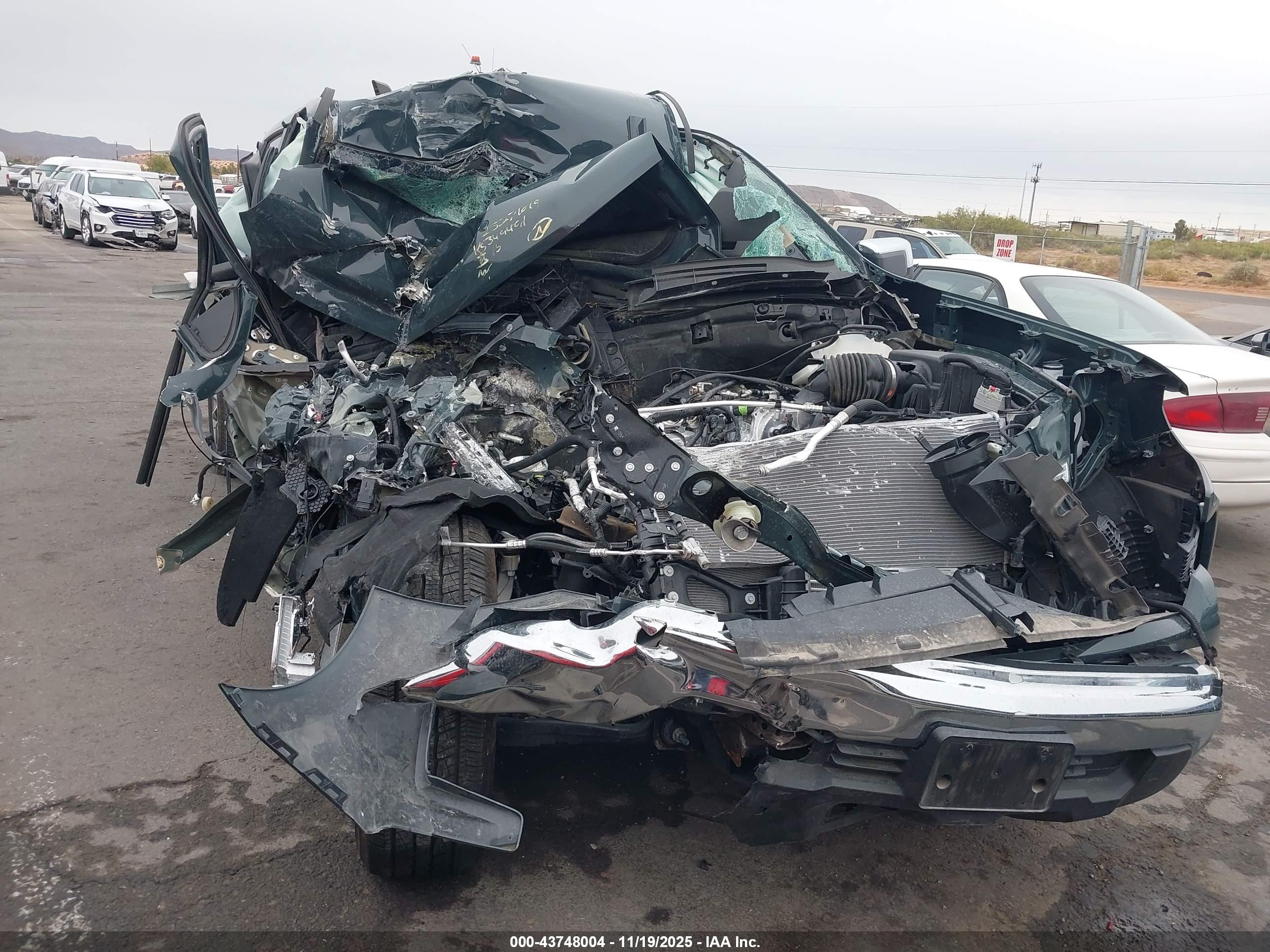 CHEVROLET SILVERADO image 6