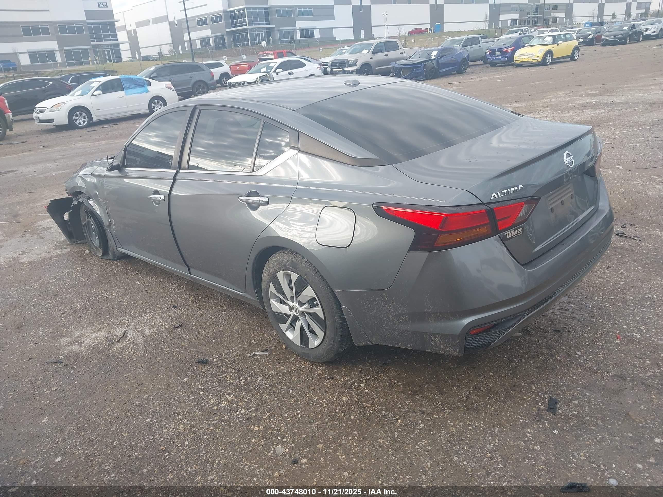 NISSAN ALTIMA image 3