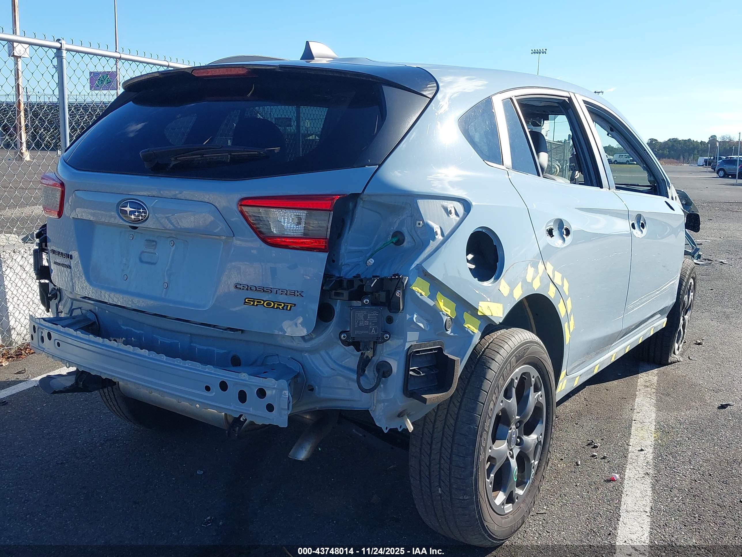 SUBARU CROSSTREK image 4