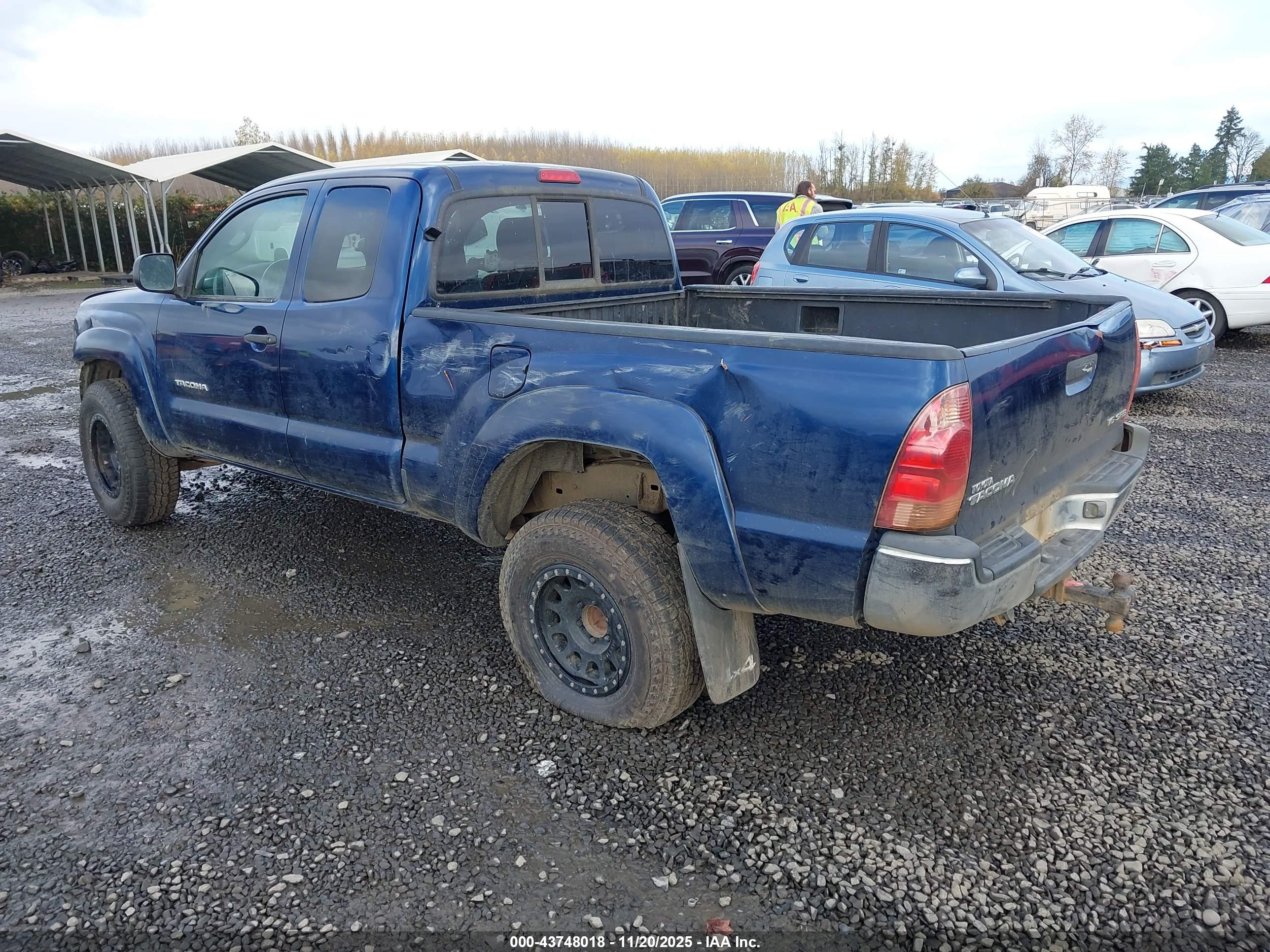 TOYOTA TACOMA image 3