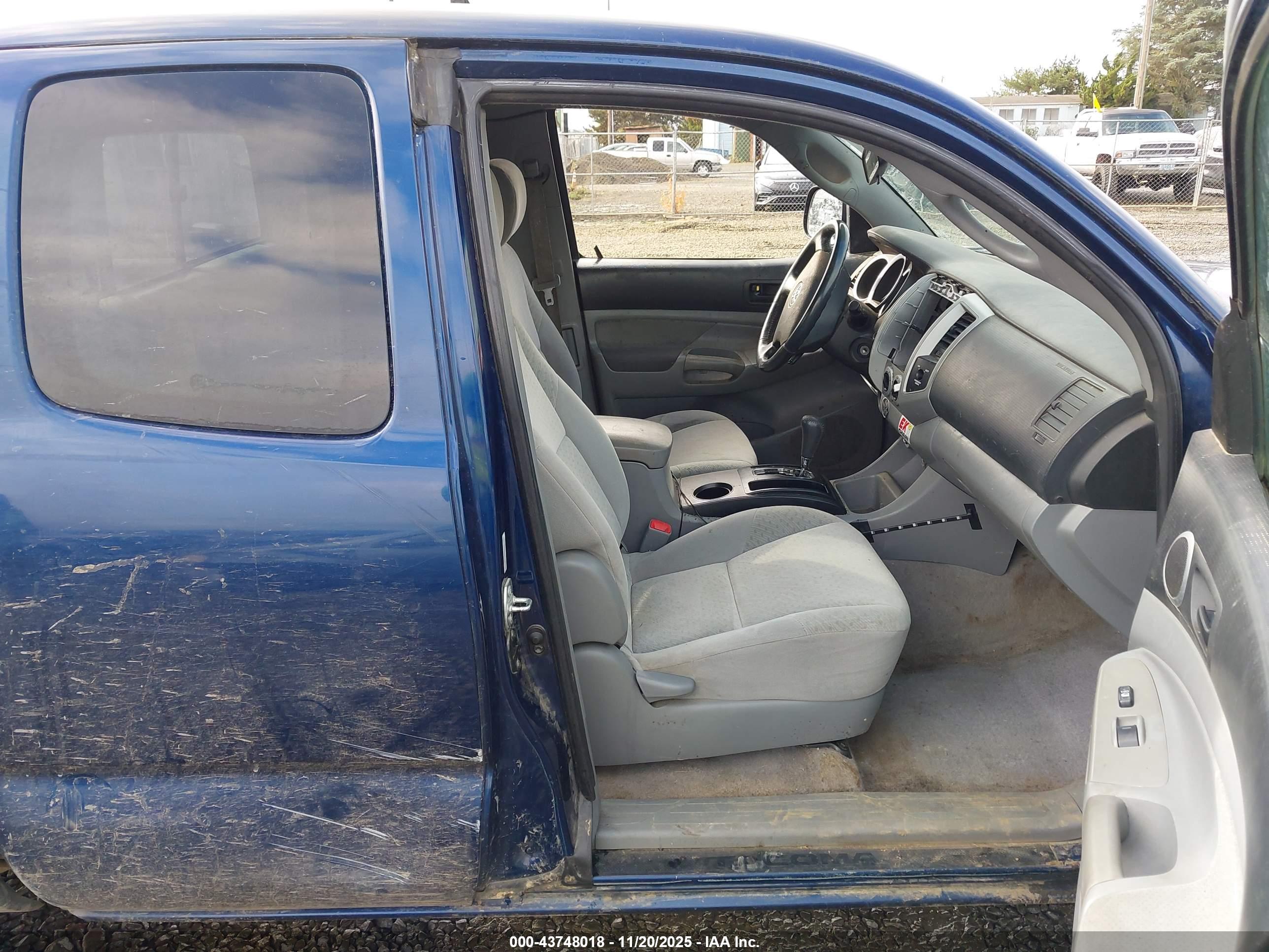 TOYOTA TACOMA image 5