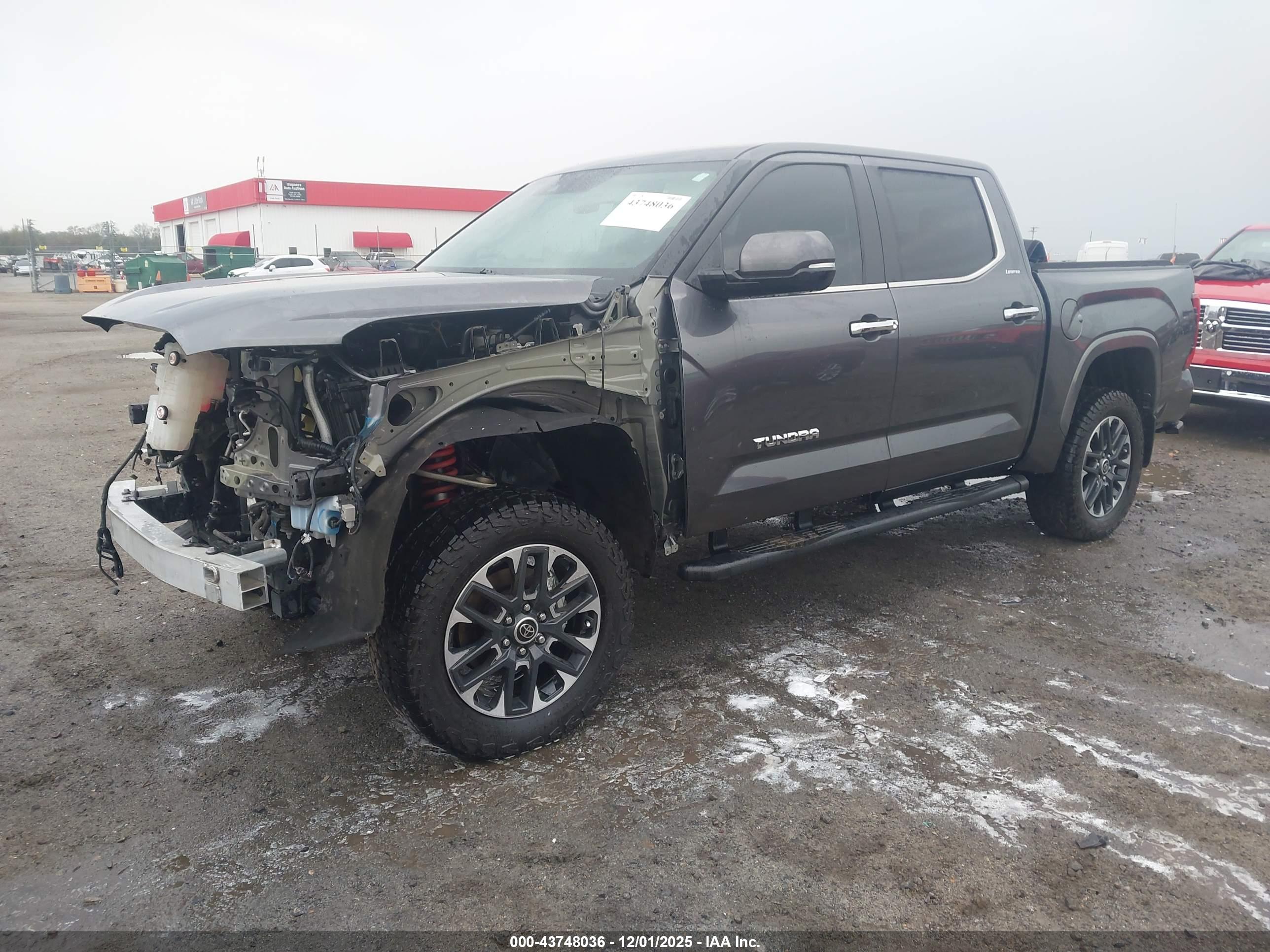 TOYOTA TUNDRA image 2
