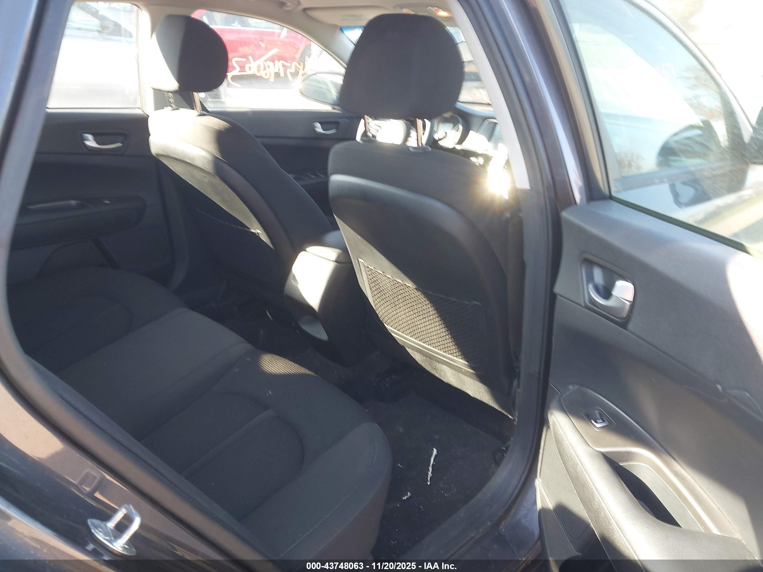 KIA OPTIMA image 8