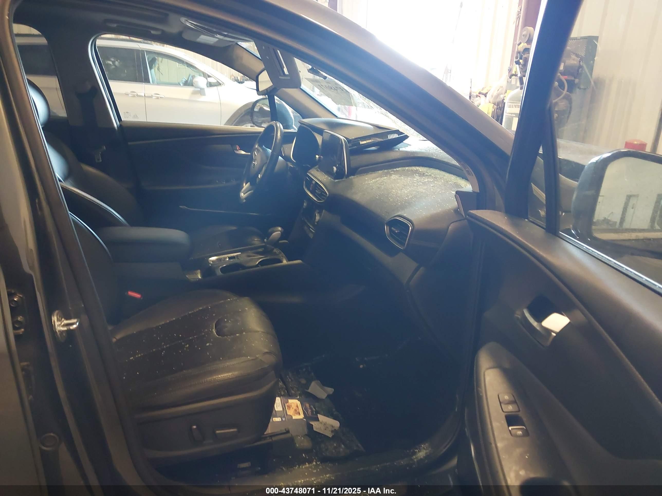 HYUNDAI SANTA image 5